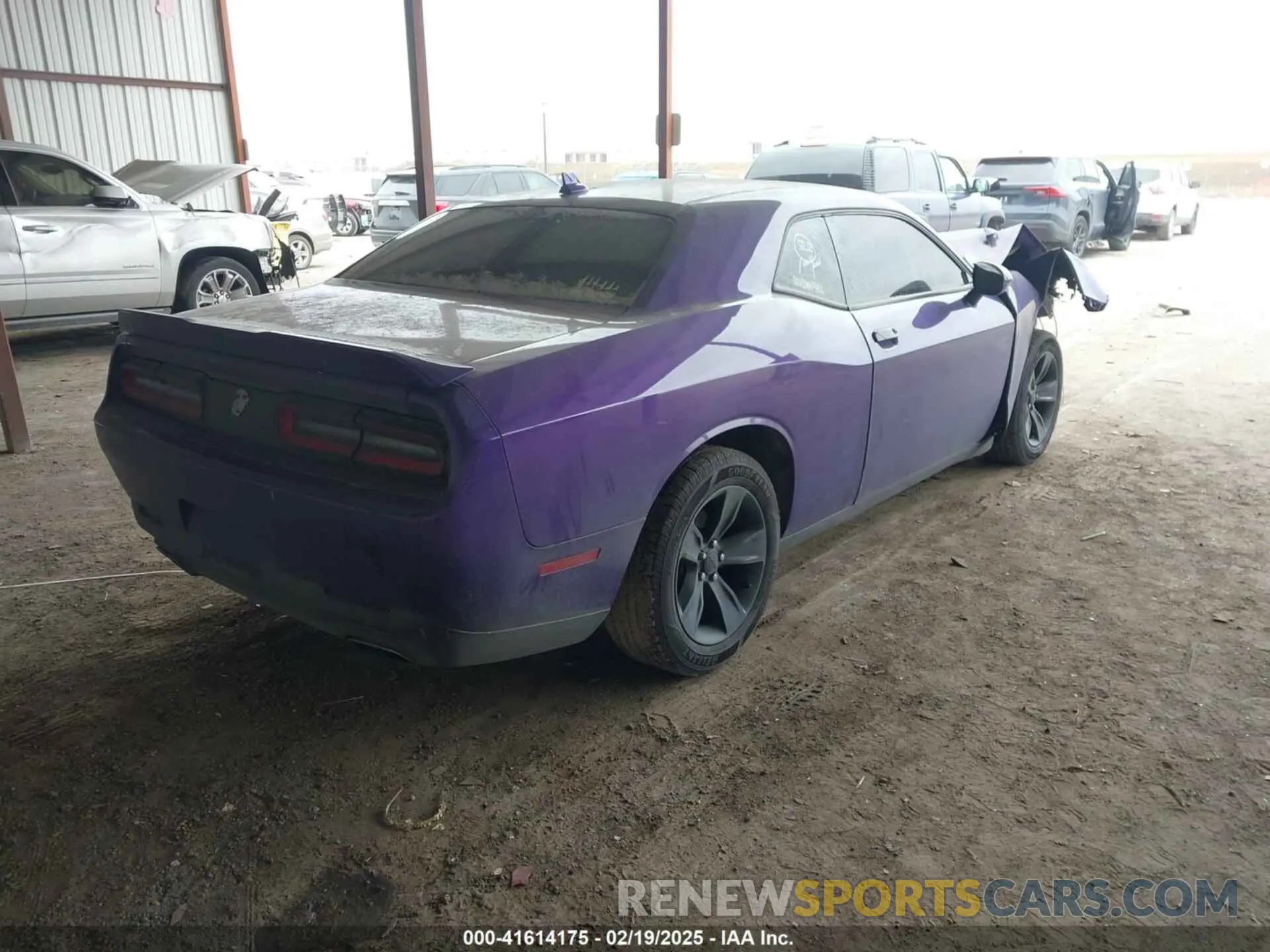 4 Photograph of a damaged car 2C3CDZAG6KH731682 DODGE CHALLENGER 2019