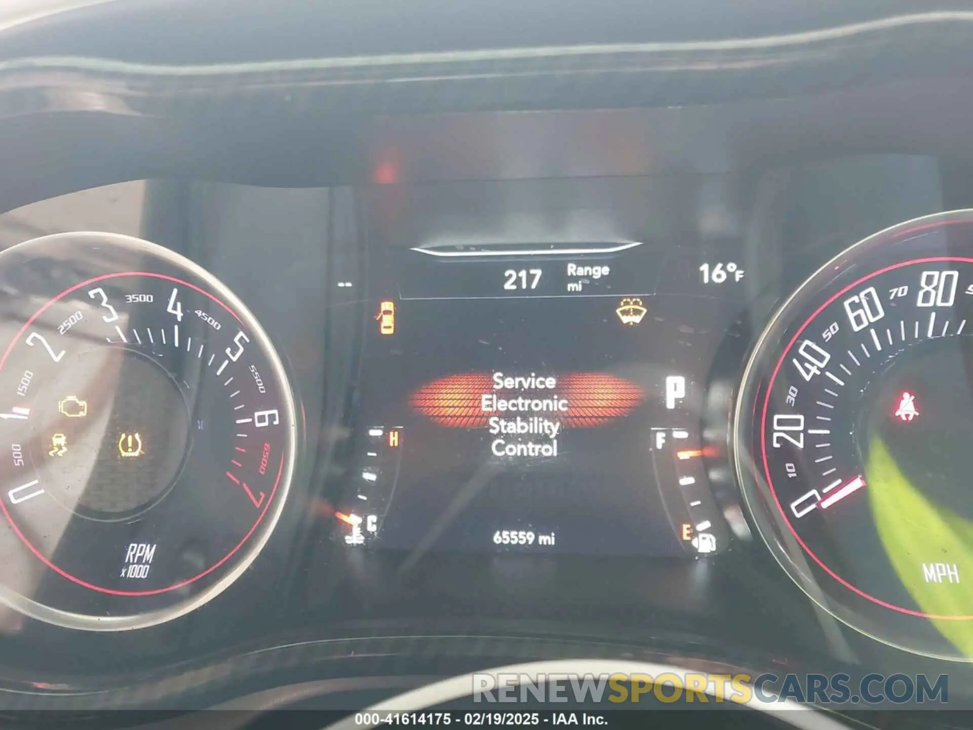 7 Photograph of a damaged car 2C3CDZAG6KH731682 DODGE CHALLENGER 2019