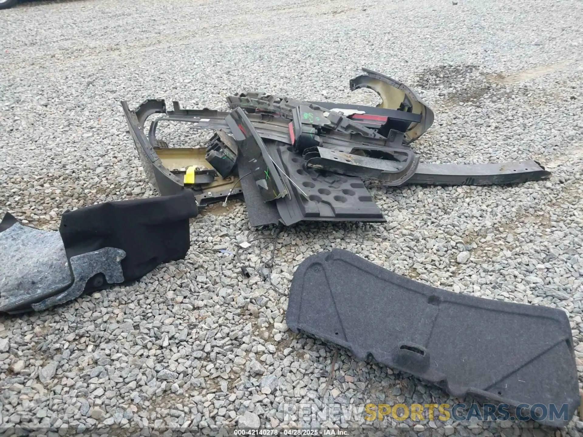 12 Photograph of a damaged car 2C3CDZAG6KH759174 DODGE CHALLENGER 2019