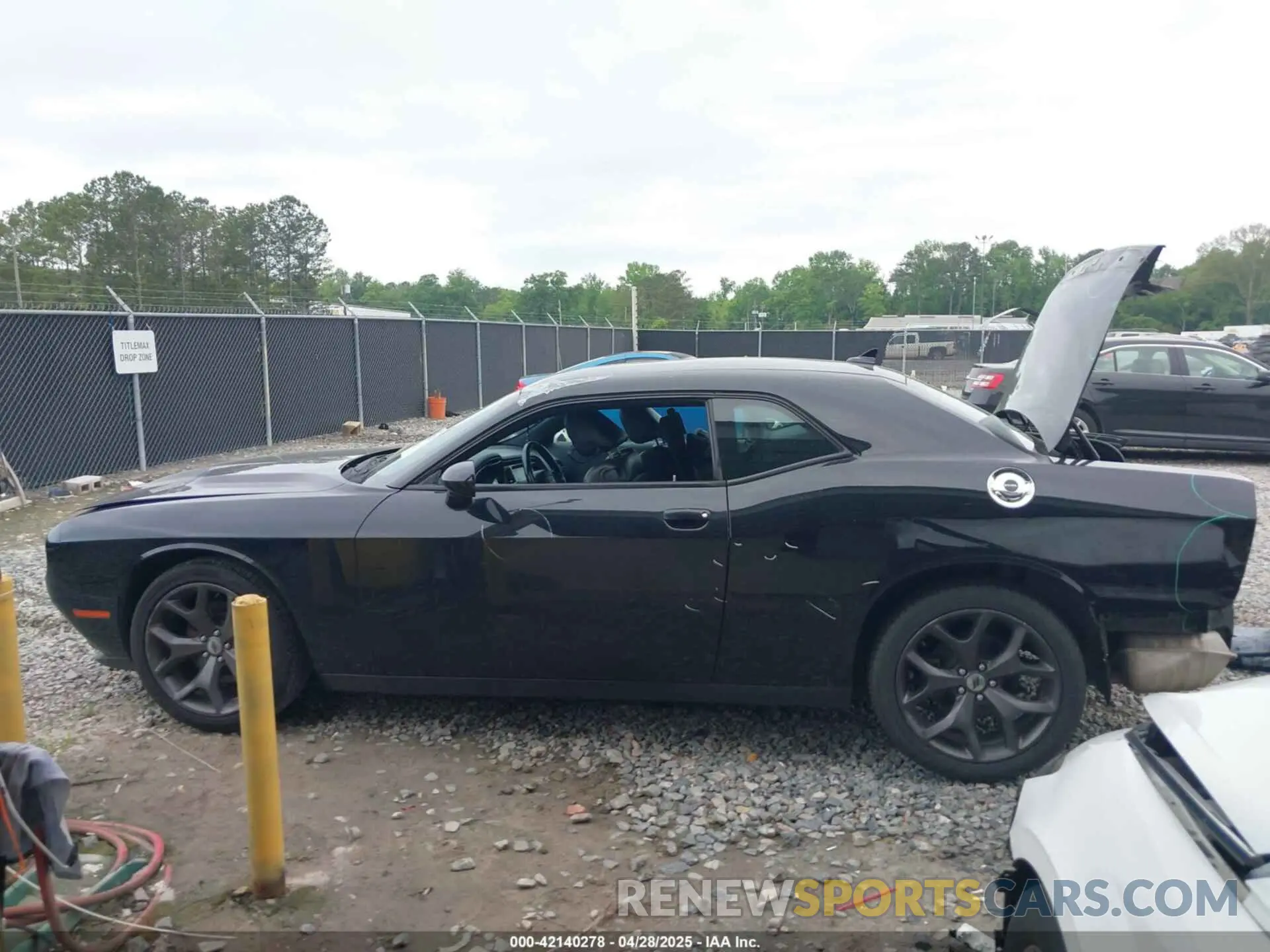 14 Photograph of a damaged car 2C3CDZAG6KH759174 DODGE CHALLENGER 2019