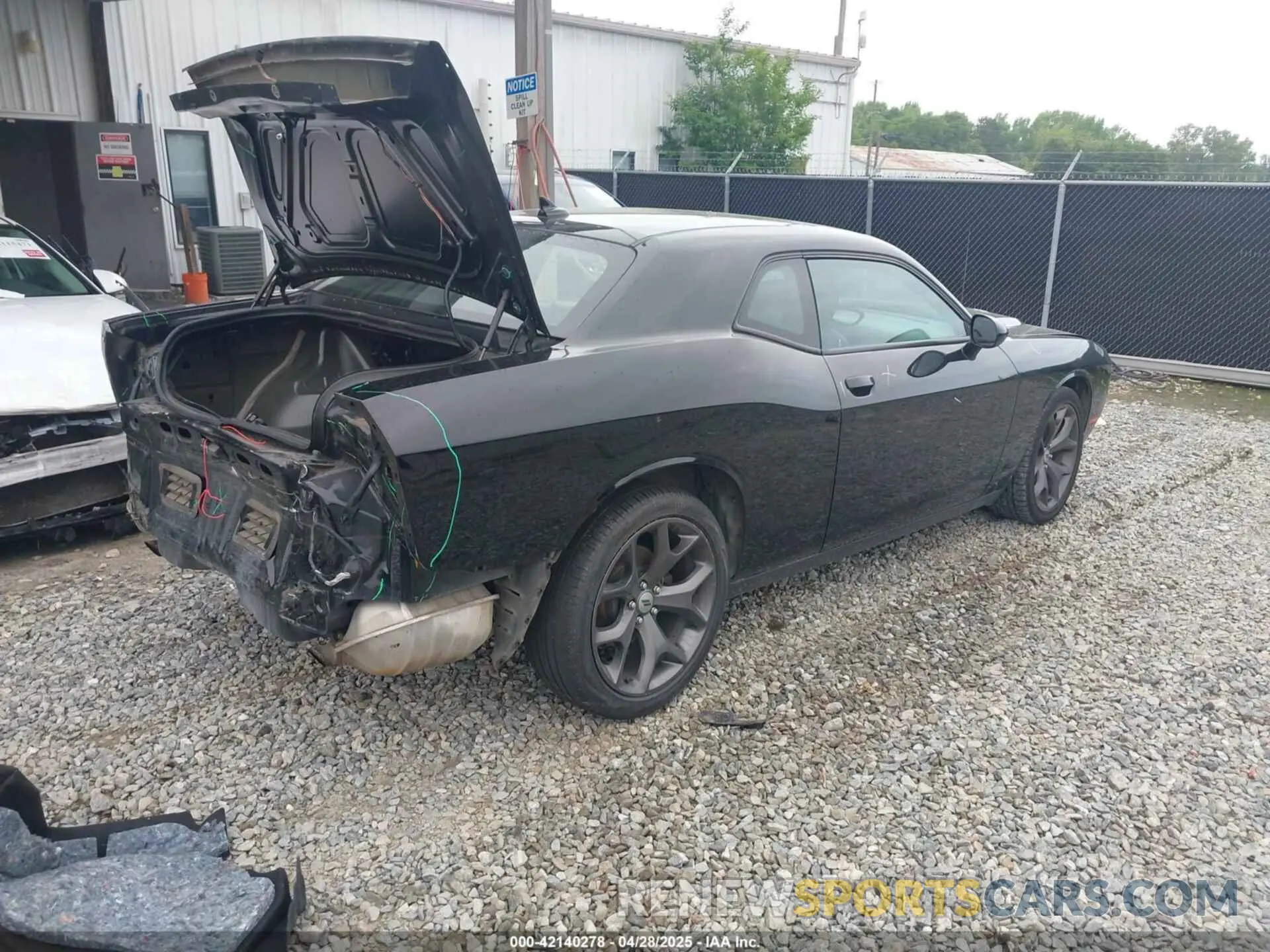 4 Photograph of a damaged car 2C3CDZAG6KH759174 DODGE CHALLENGER 2019