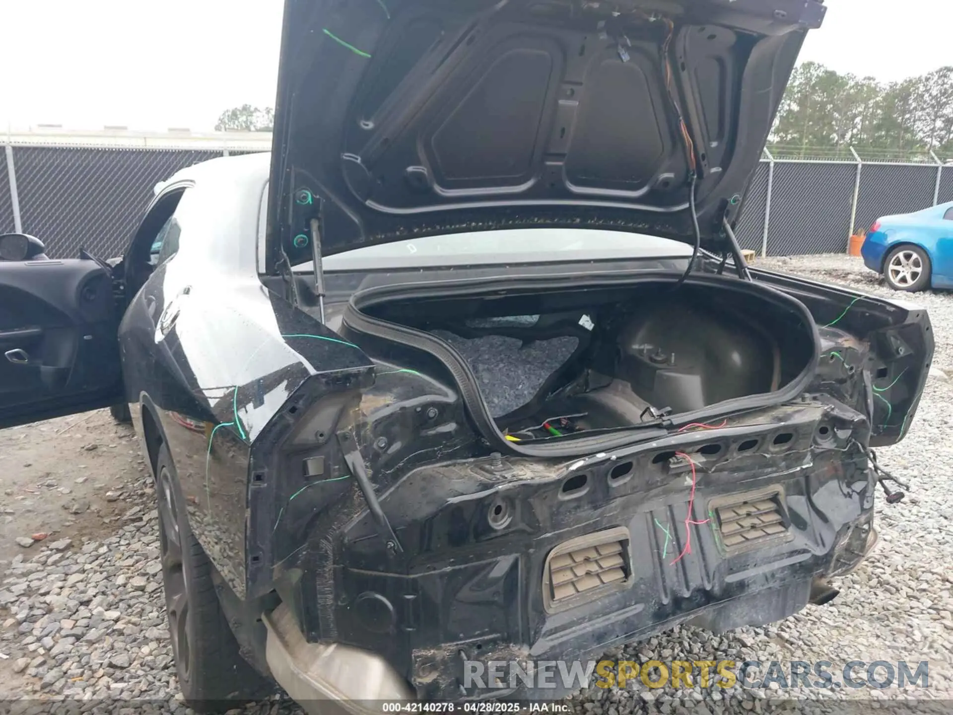 6 Photograph of a damaged car 2C3CDZAG6KH759174 DODGE CHALLENGER 2019