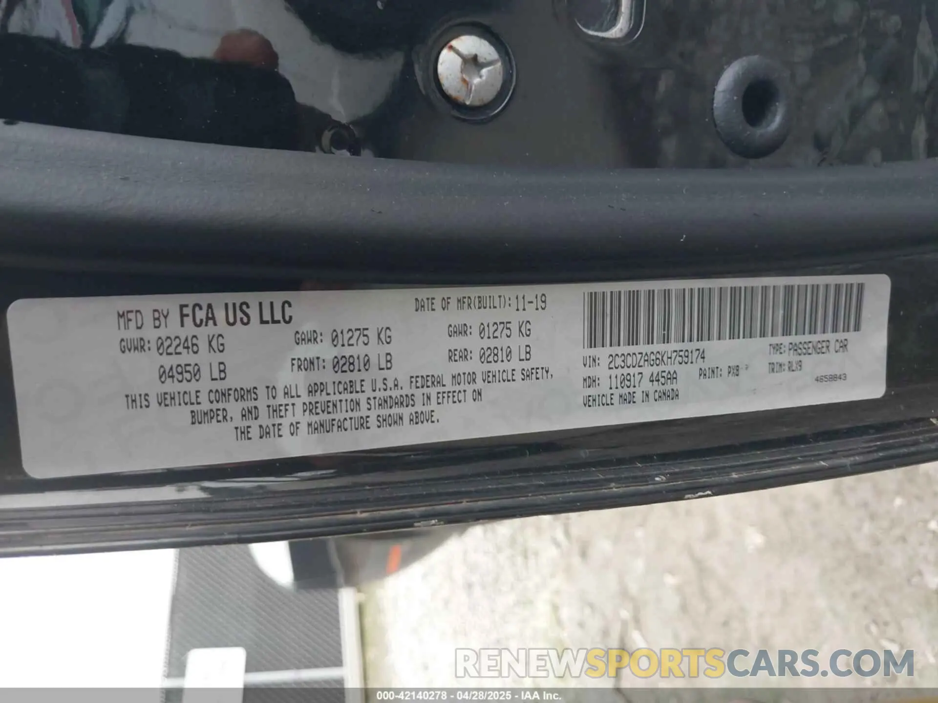 9 Photograph of a damaged car 2C3CDZAG6KH759174 DODGE CHALLENGER 2019