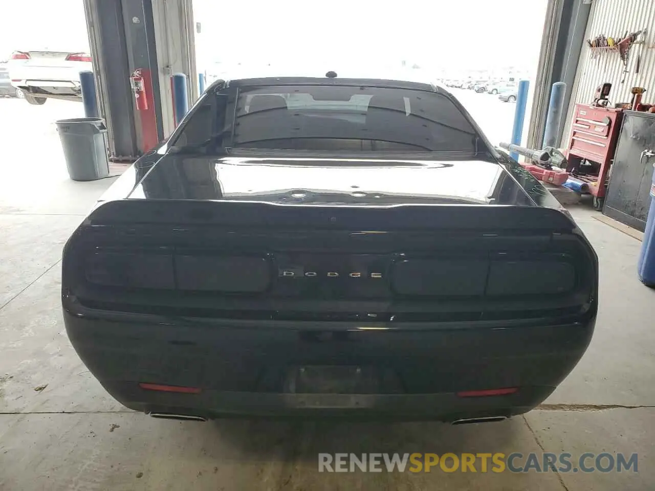 6 Photograph of a damaged car 2C3CDZAG7KH504128 DODGE CHALLENGER 2019