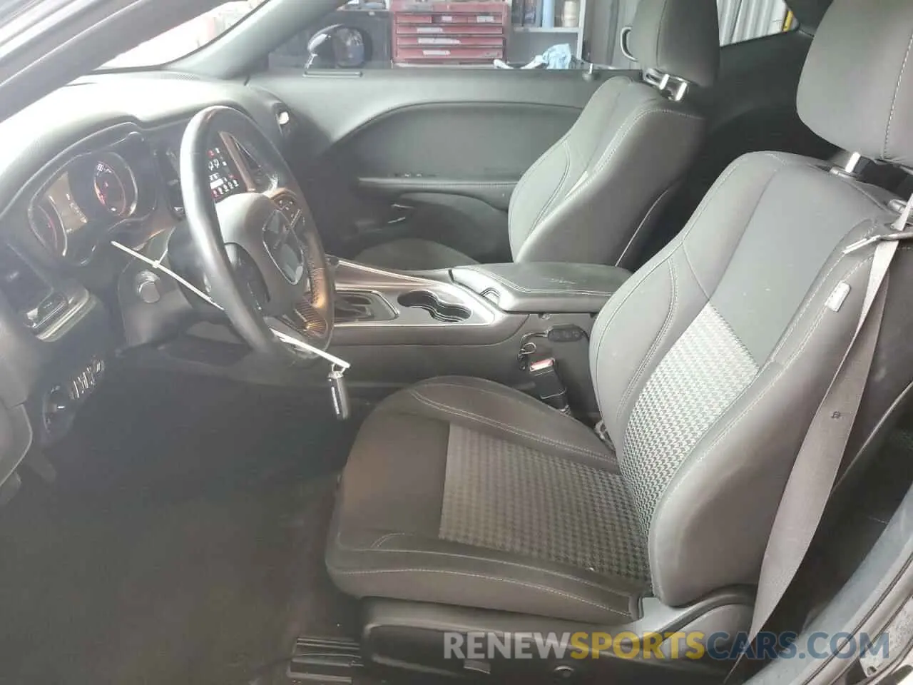 7 Photograph of a damaged car 2C3CDZAG7KH504128 DODGE CHALLENGER 2019