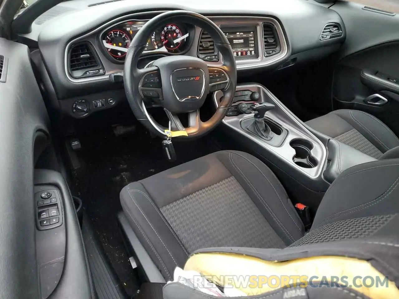 8 Photograph of a damaged car 2C3CDZAG7KH614628 DODGE CHALLENGER 2019
