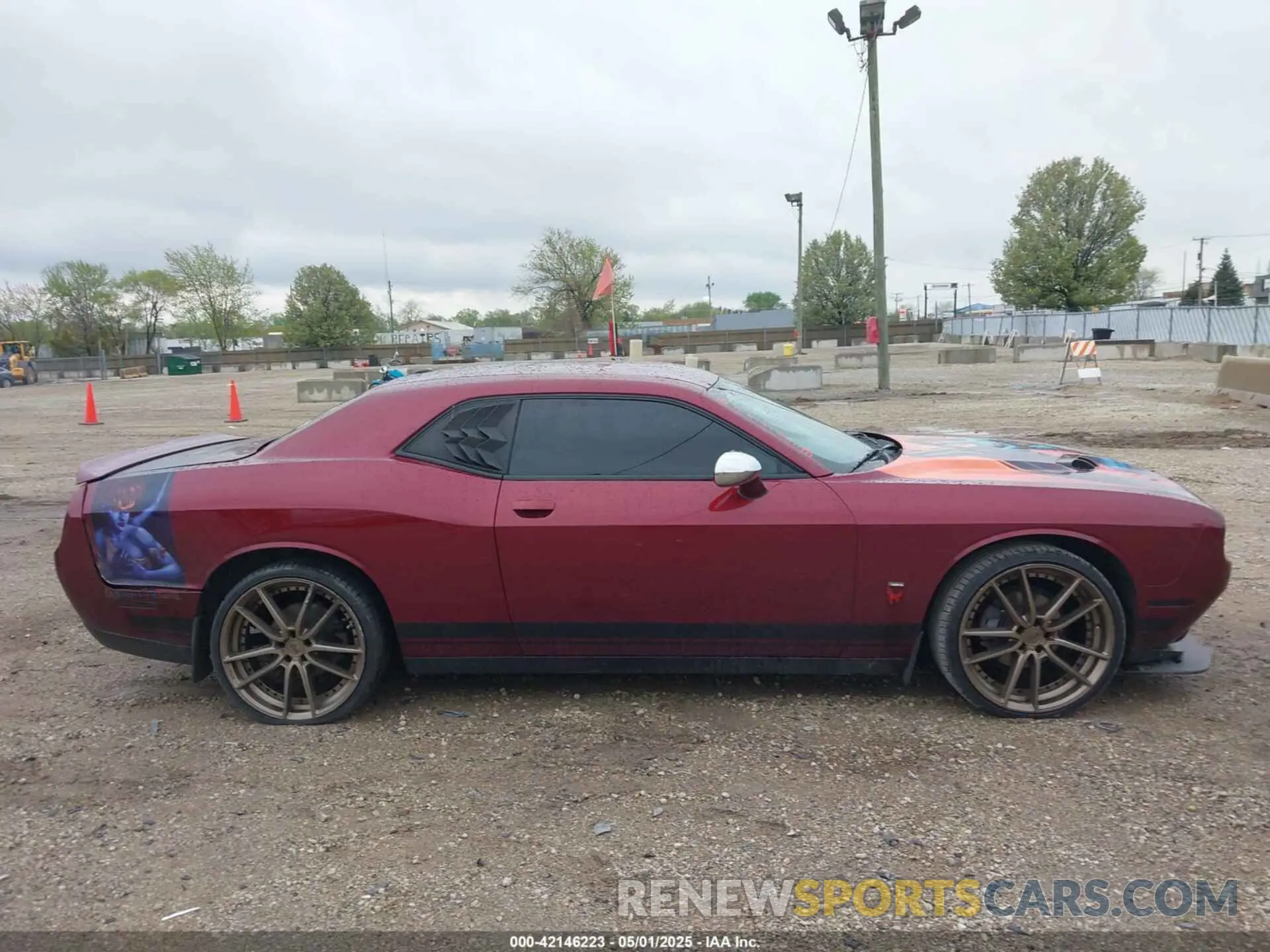 13 Photograph of a damaged car 2C3CDZAG7KH620445 DODGE CHALLENGER 2019
