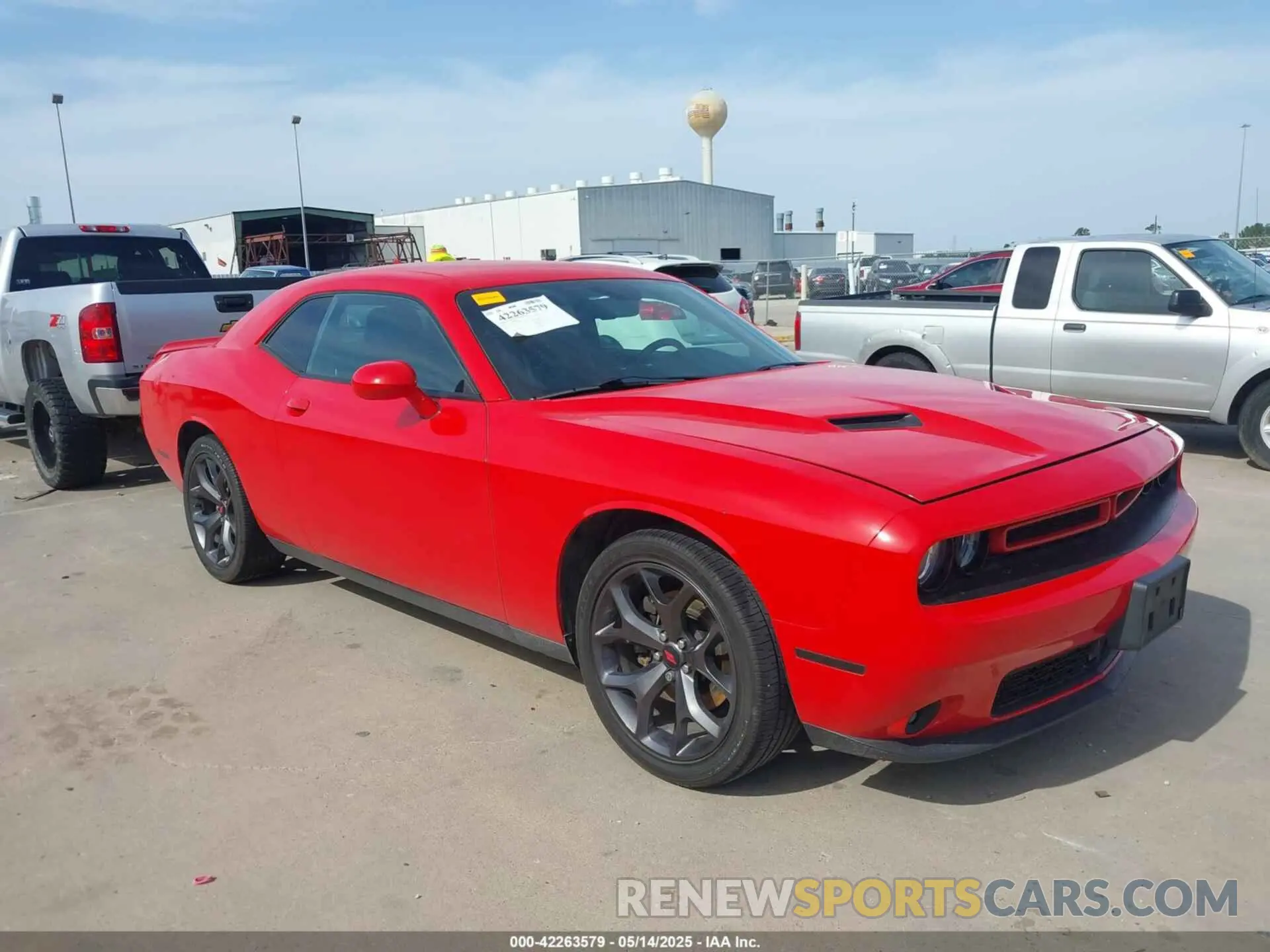 1 Photograph of a damaged car 2C3CDZAG7KH634586 DODGE CHALLENGER 2019