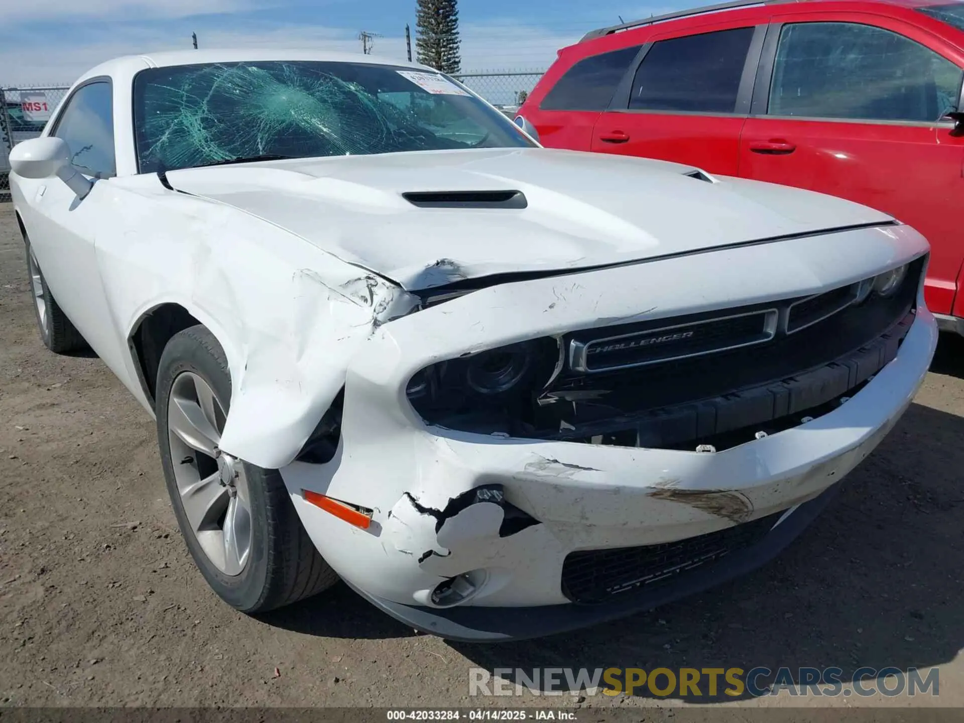 6 Photograph of a damaged car 2C3CDZAG7KH669998 DODGE CHALLENGER 2019