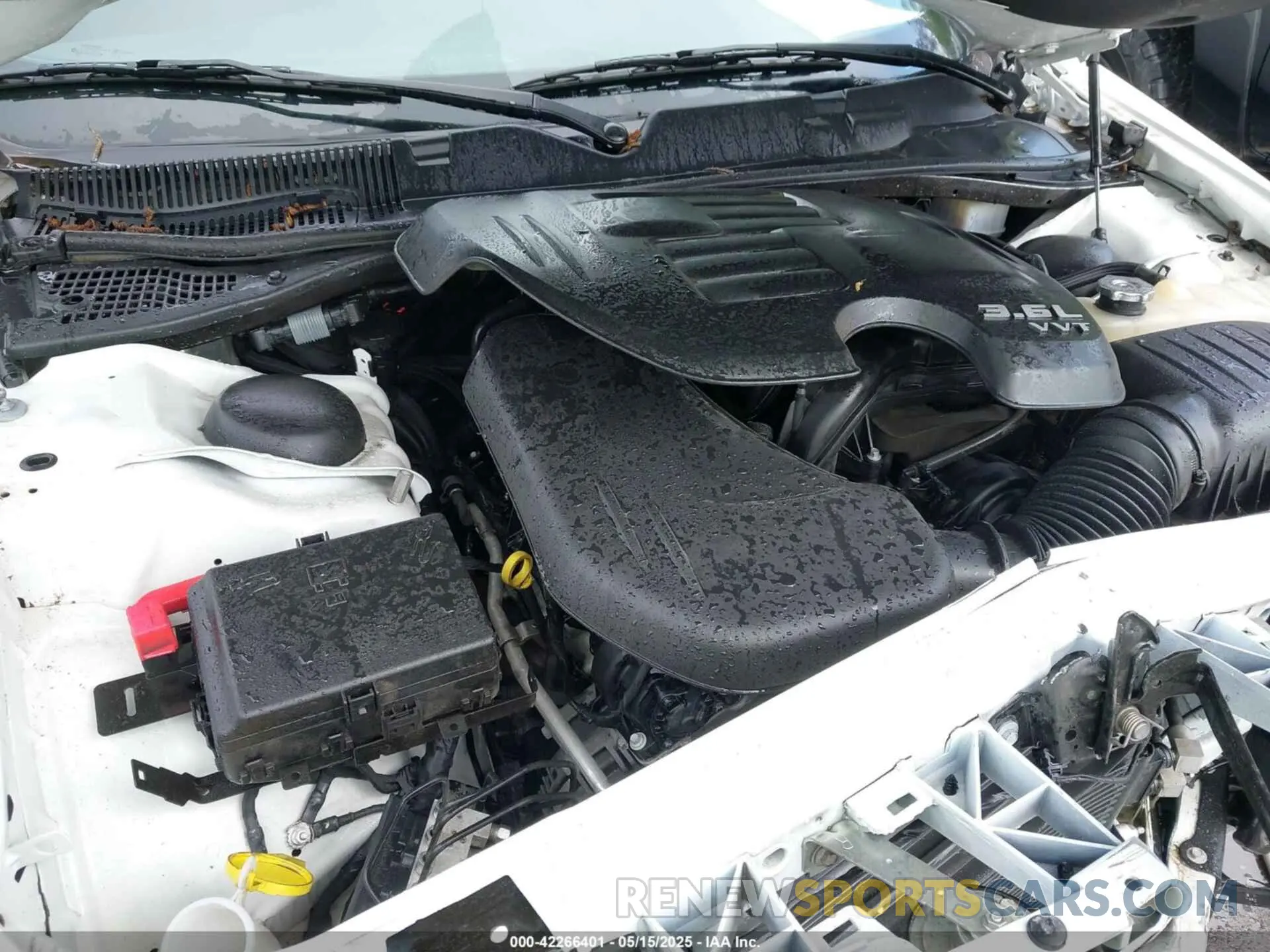 10 Photograph of a damaged car 2C3CDZAG7KH670018 DODGE CHALLENGER 2019