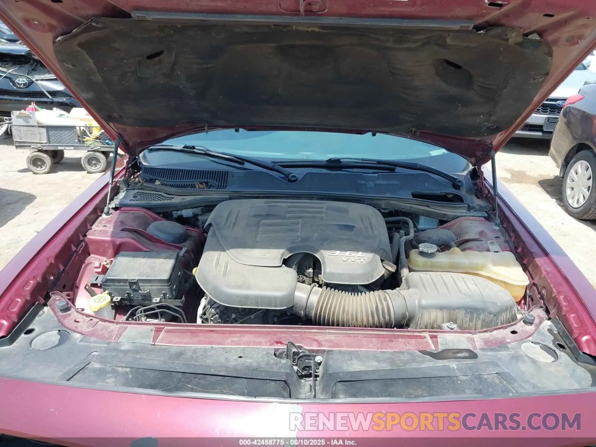 10 Photograph of a damaged car 2C3CDZAG7KH694366 DODGE CHALLENGER 2019