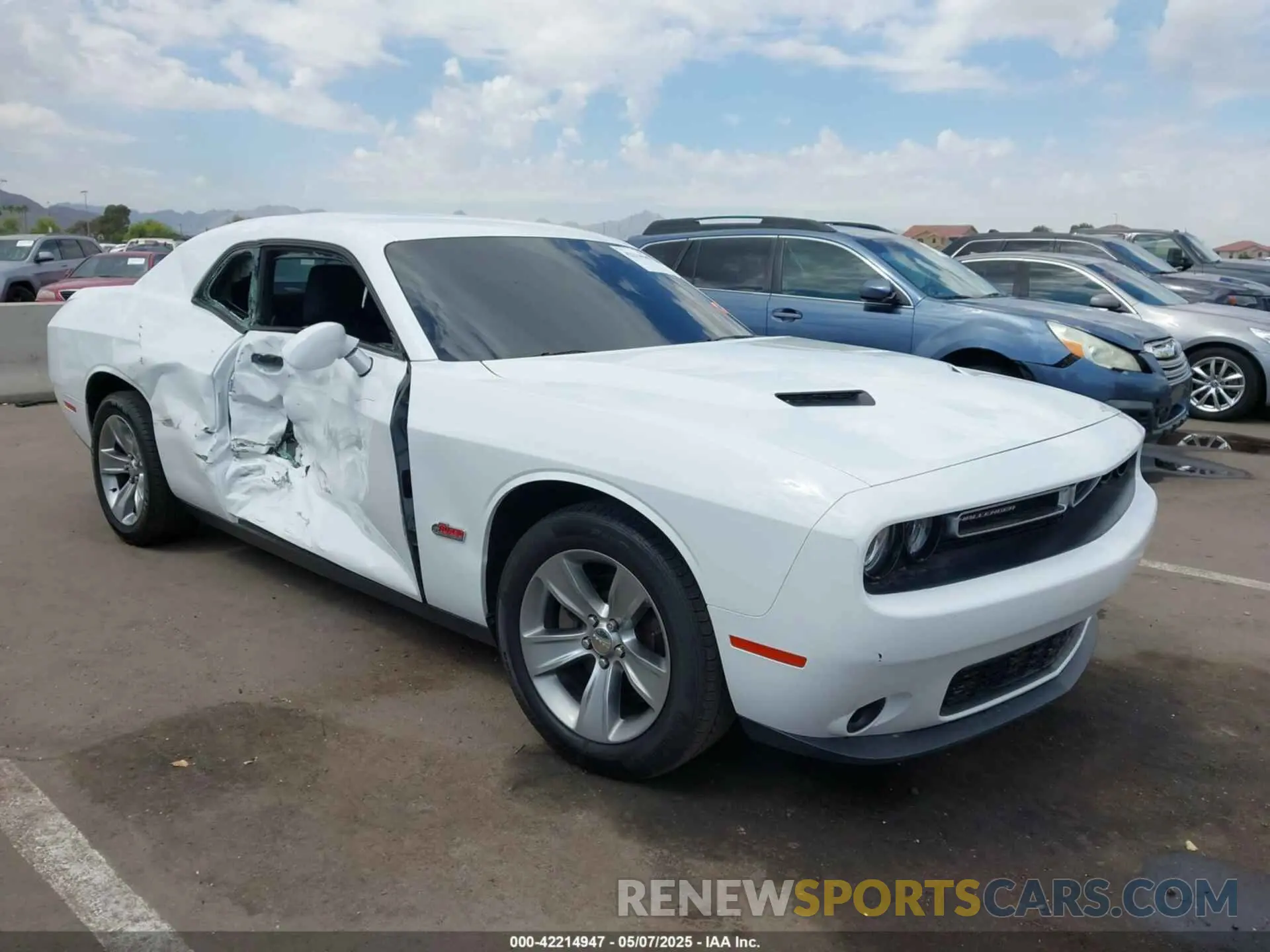 1 Photograph of a damaged car 2C3CDZAG7KH744313 DODGE CHALLENGER 2019