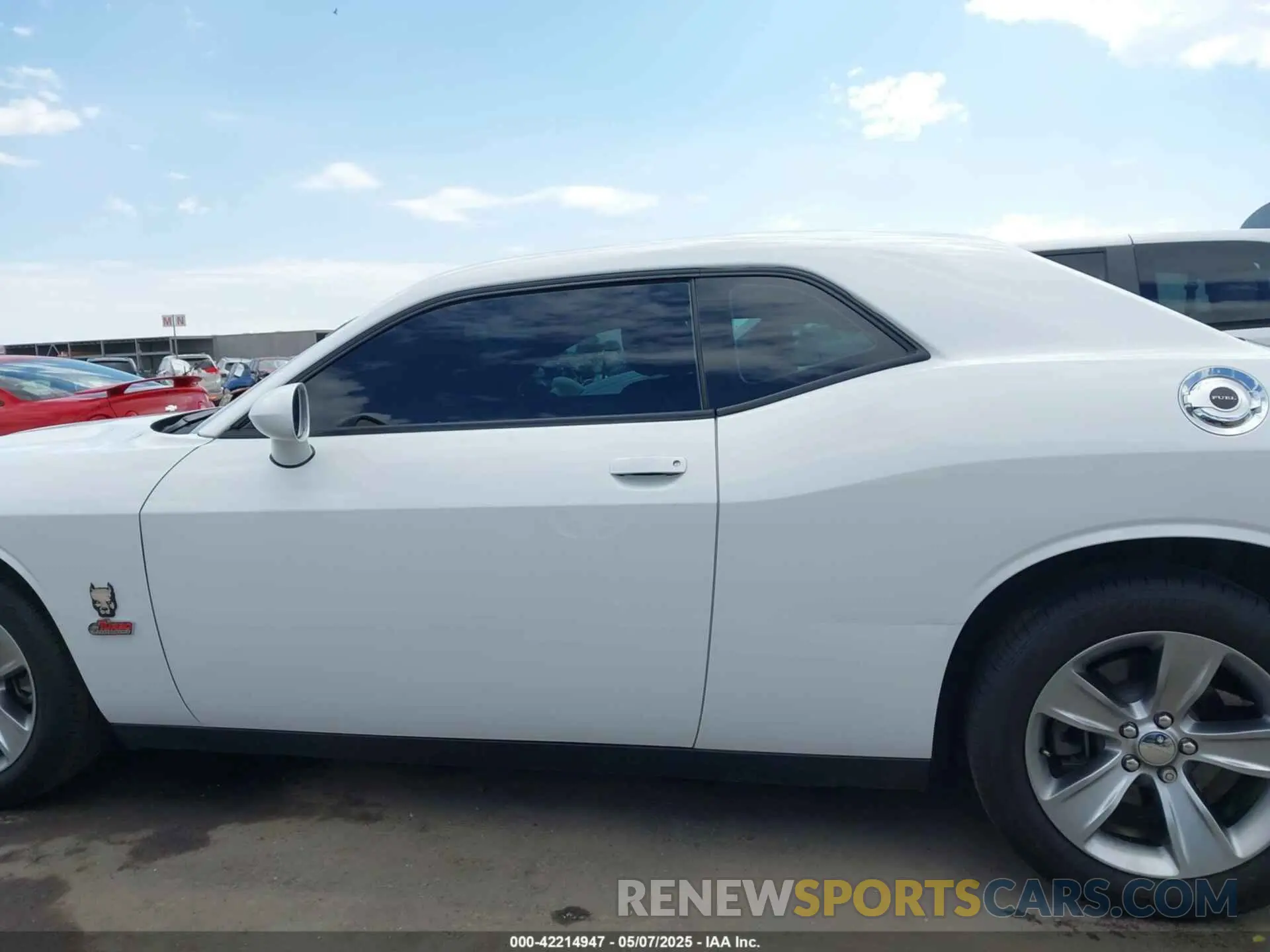 14 Photograph of a damaged car 2C3CDZAG7KH744313 DODGE CHALLENGER 2019