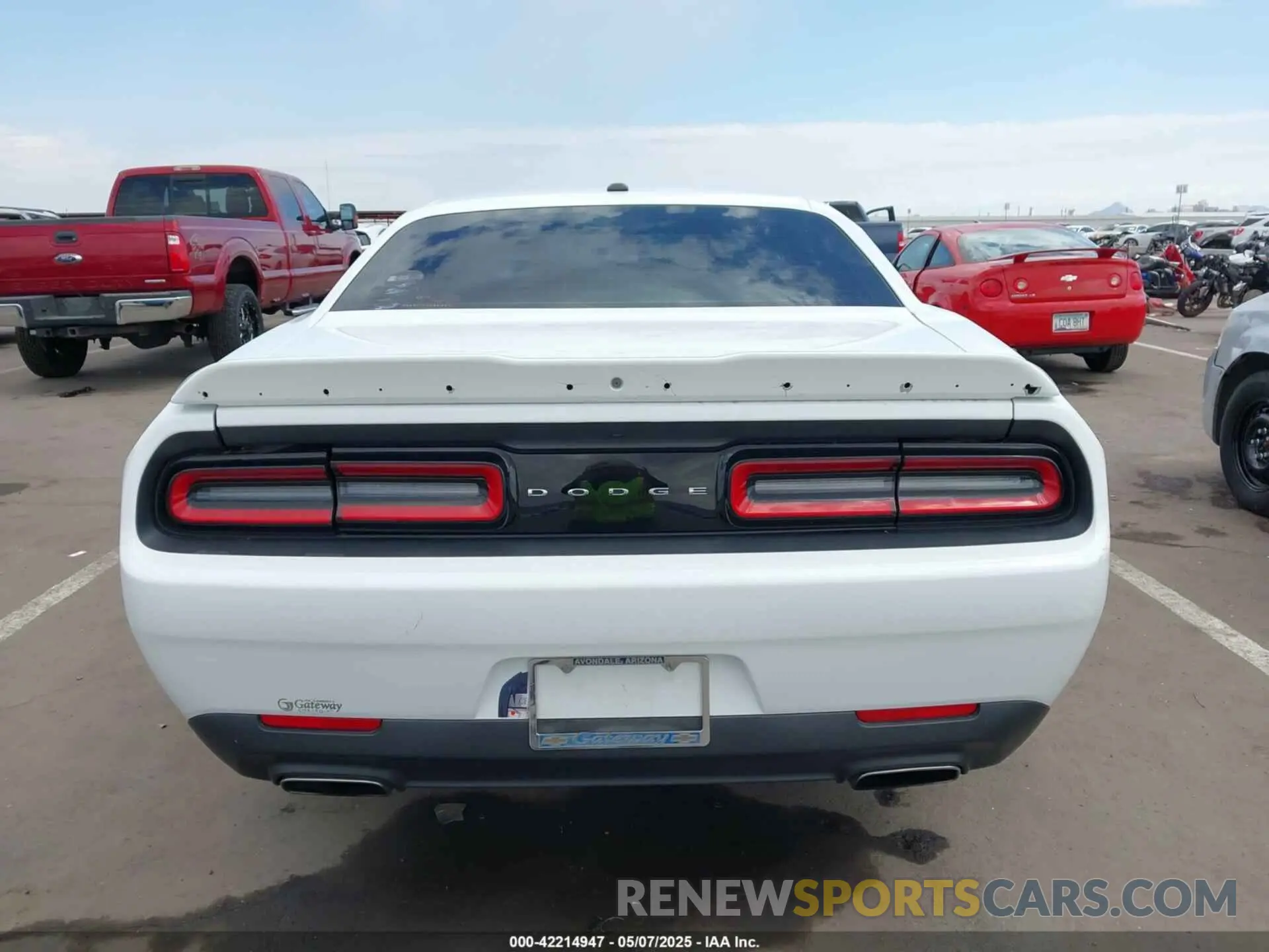 16 Photograph of a damaged car 2C3CDZAG7KH744313 DODGE CHALLENGER 2019