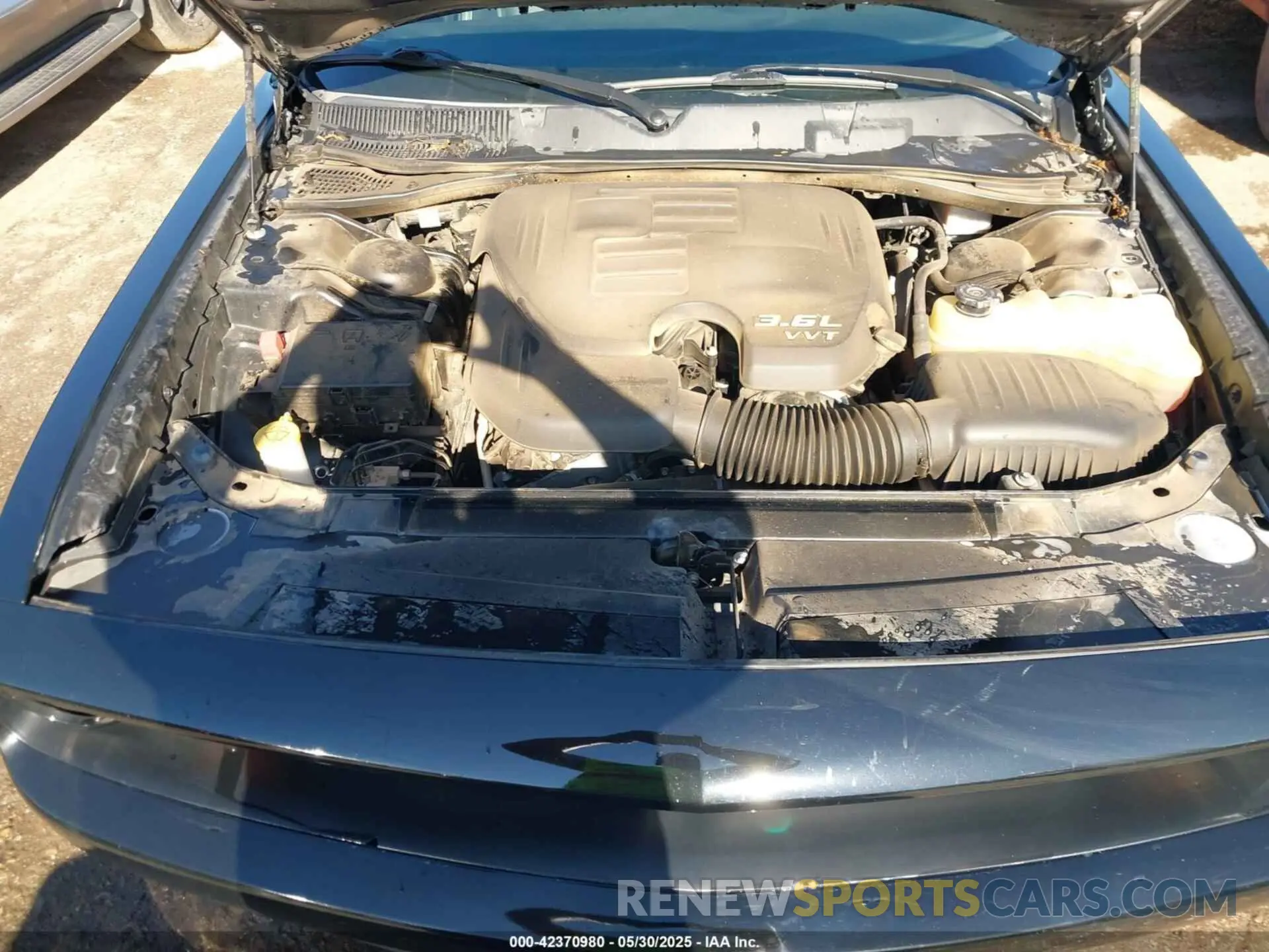10 Photograph of a damaged car 2C3CDZAG7KH759314 DODGE CHALLENGER 2019