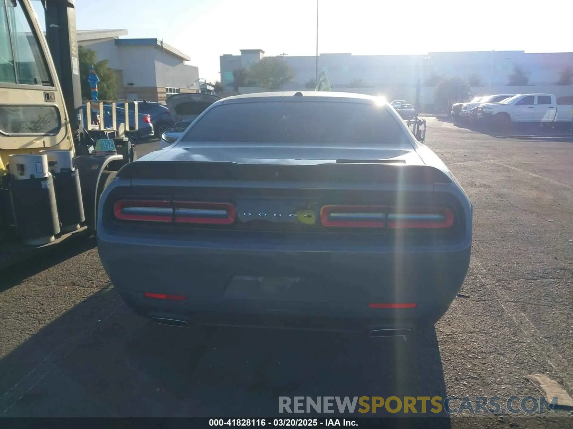 16 Photograph of a damaged car 2C3CDZAG8KH521410 DODGE CHALLENGER 2019