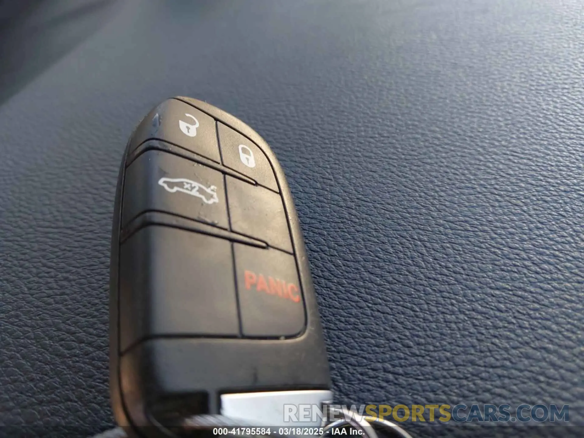 11 Photograph of a damaged car 2C3CDZAG8KH620552 DODGE CHALLENGER 2019