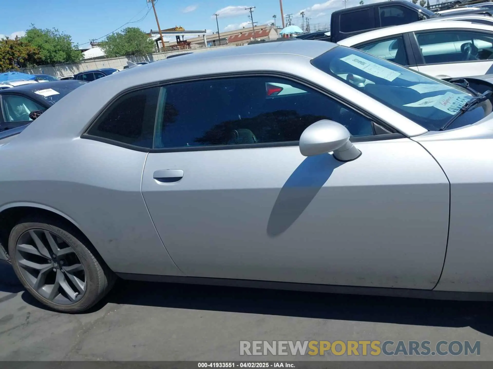 13 Photograph of a damaged car 2C3CDZAG8KH655513 DODGE CHALLENGER 2019