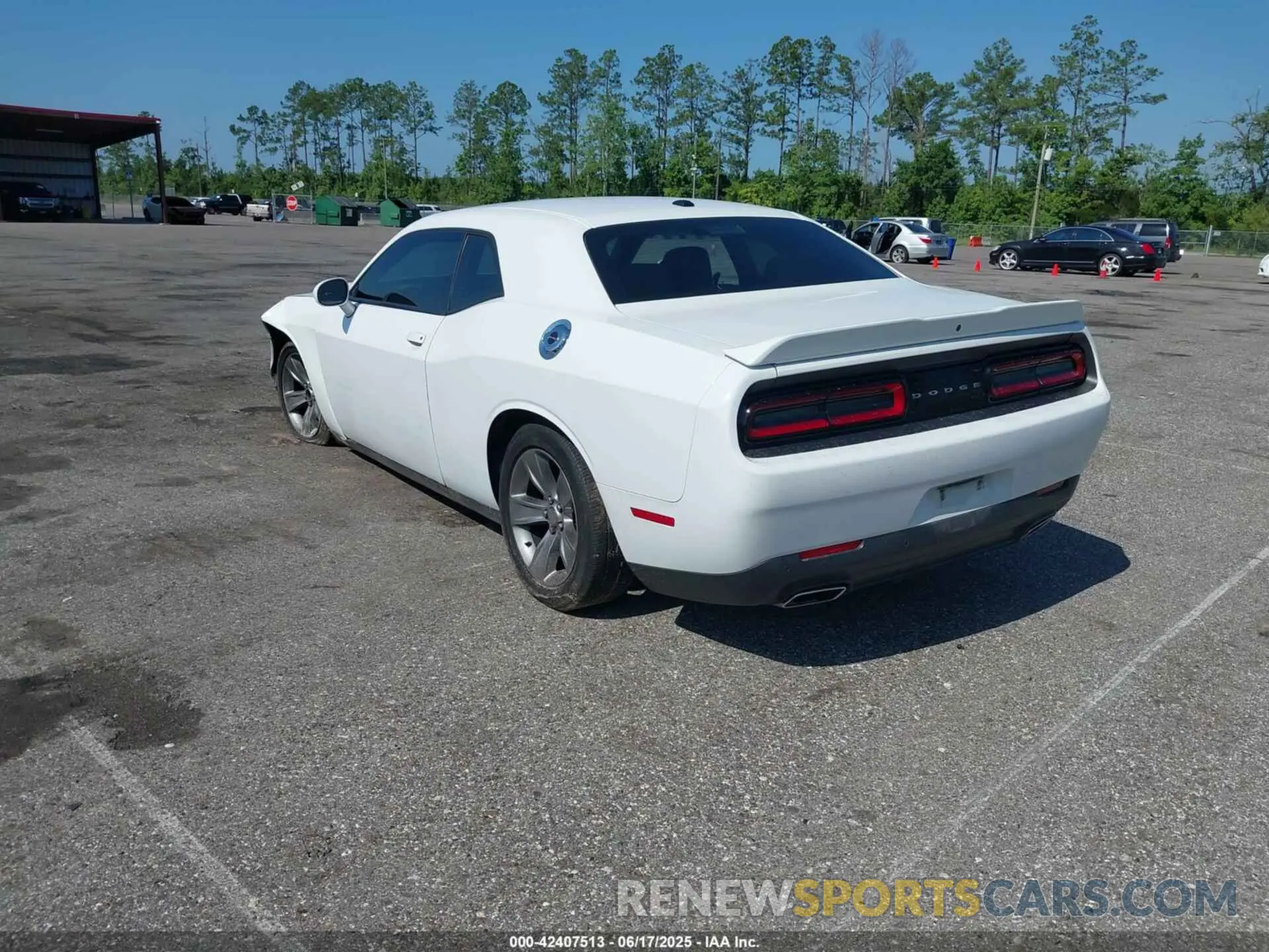 3 Photograph of a damaged car 2C3CDZAG8KH750489 DODGE CHALLENGER 2019