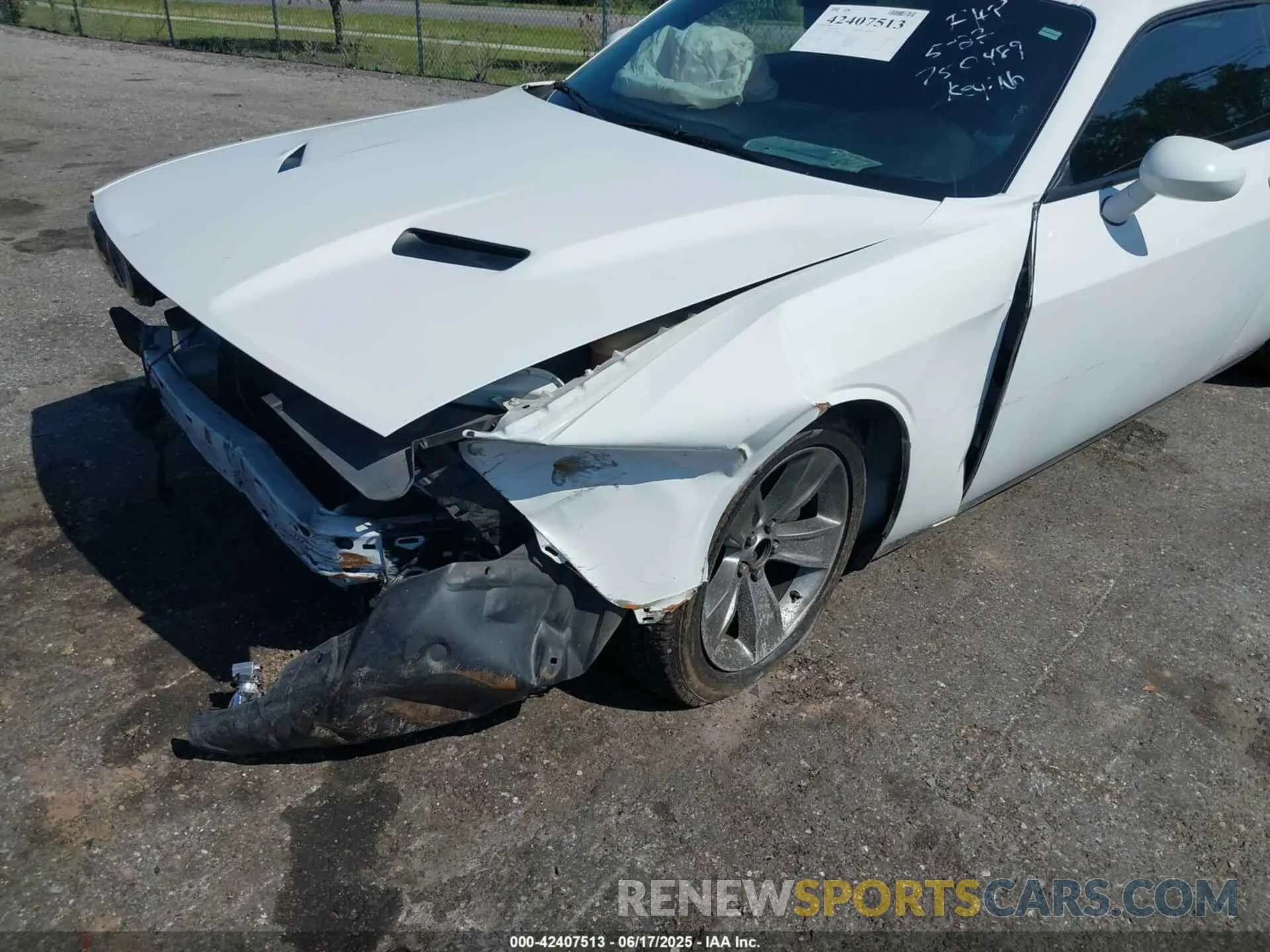 6 Photograph of a damaged car 2C3CDZAG8KH750489 DODGE CHALLENGER 2019