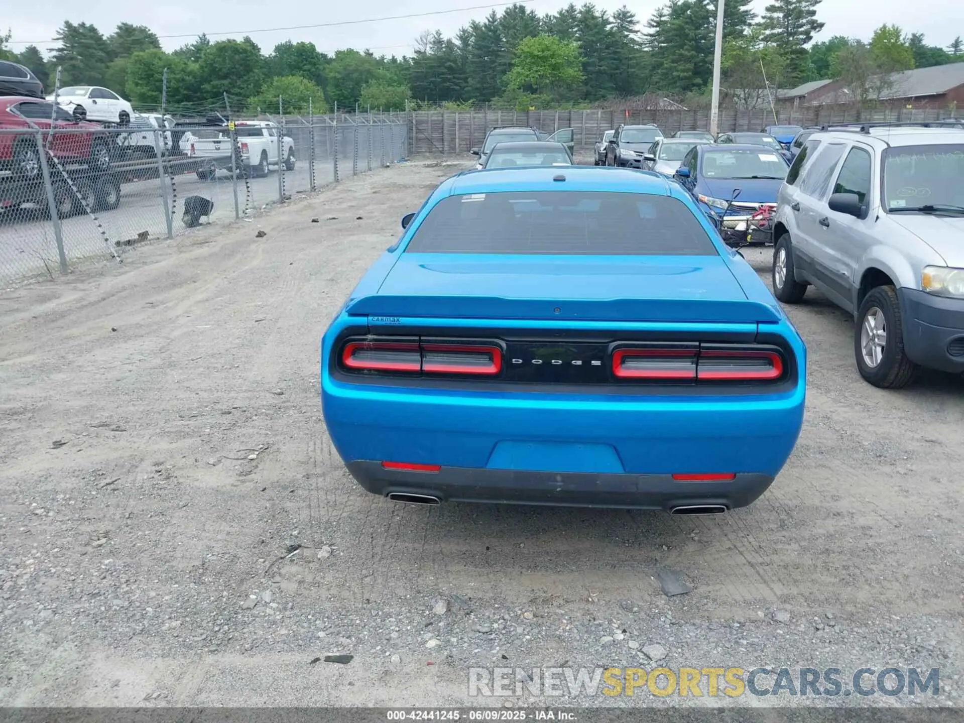 16 Photograph of a damaged car 2C3CDZAG9KH521500 DODGE CHALLENGER 2019