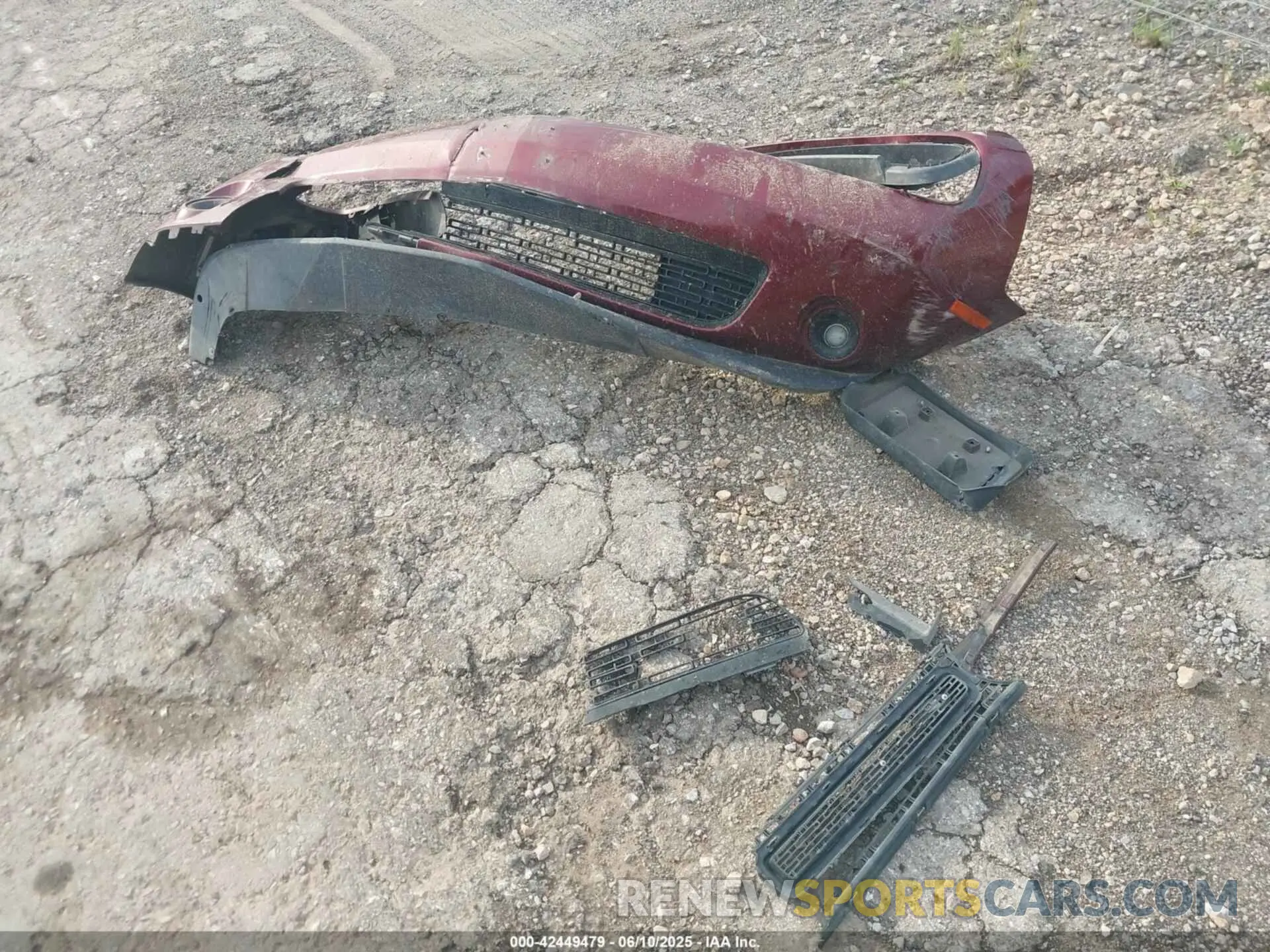 12 Photograph of a damaged car 2C3CDZAG9KH632838 DODGE CHALLENGER 2019