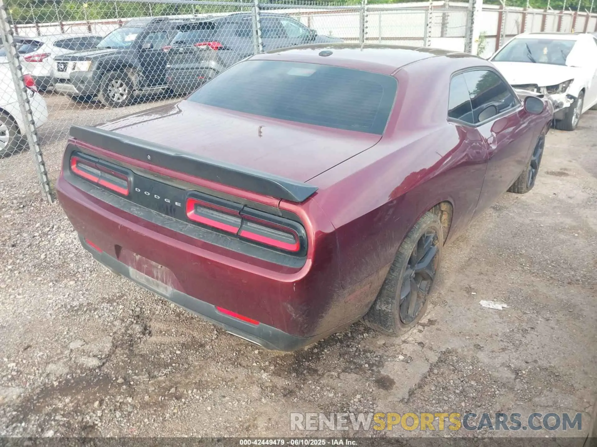 4 Photograph of a damaged car 2C3CDZAG9KH632838 DODGE CHALLENGER 2019