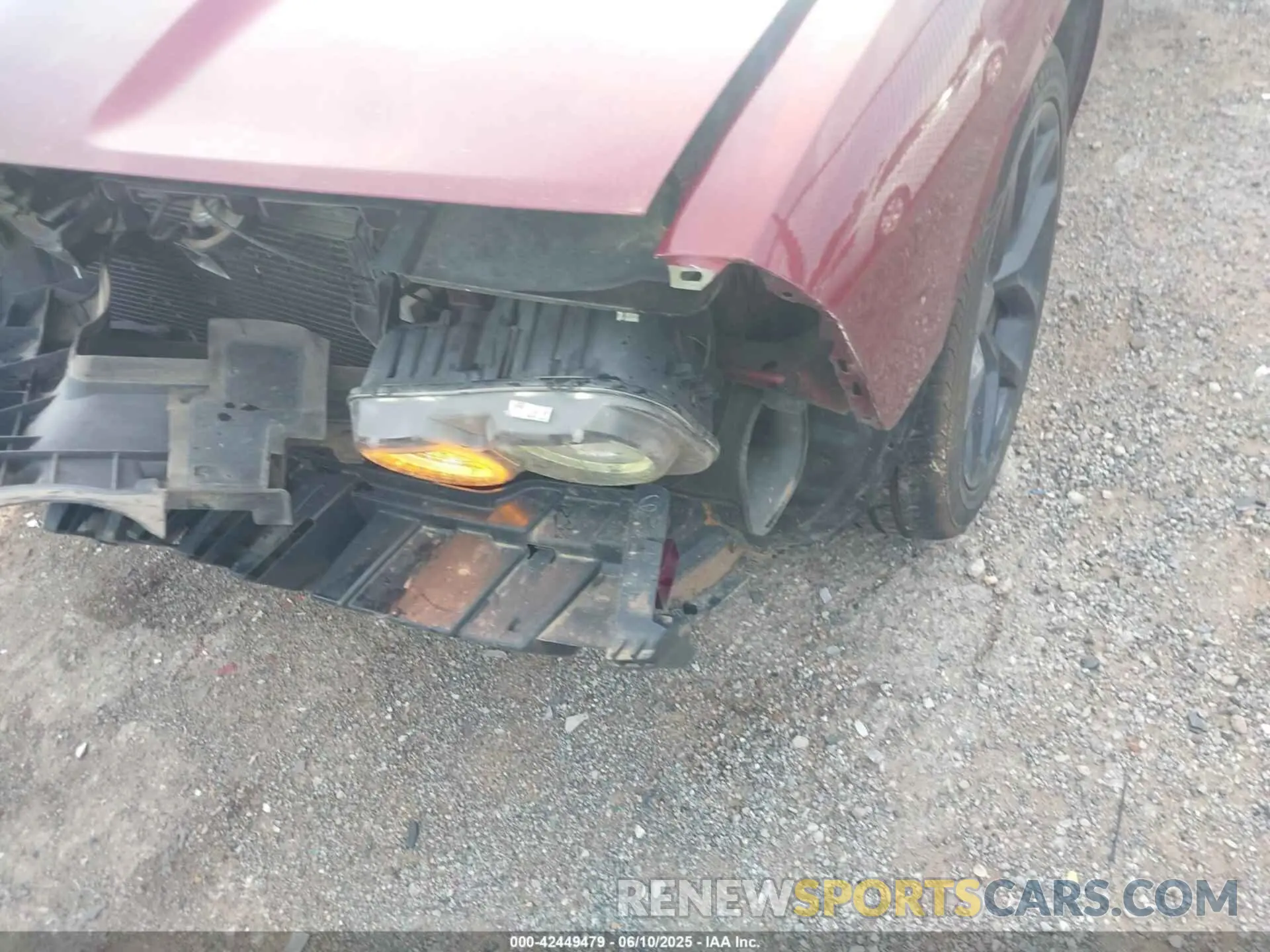 6 Photograph of a damaged car 2C3CDZAG9KH632838 DODGE CHALLENGER 2019