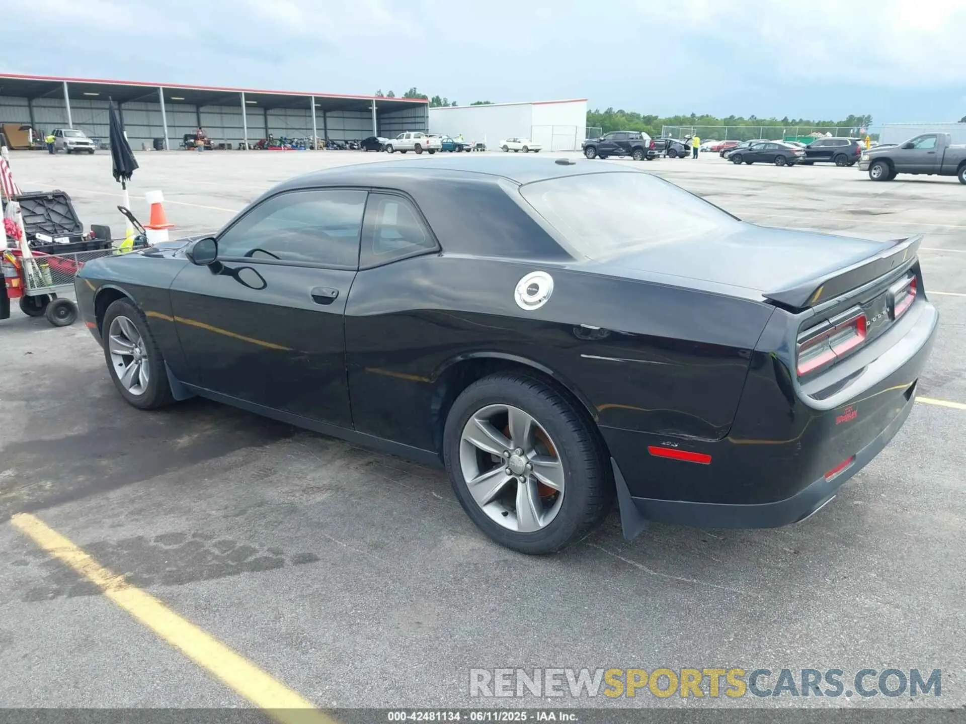 3 Photograph of a damaged car 2C3CDZAG9KH672207 DODGE CHALLENGER 2019