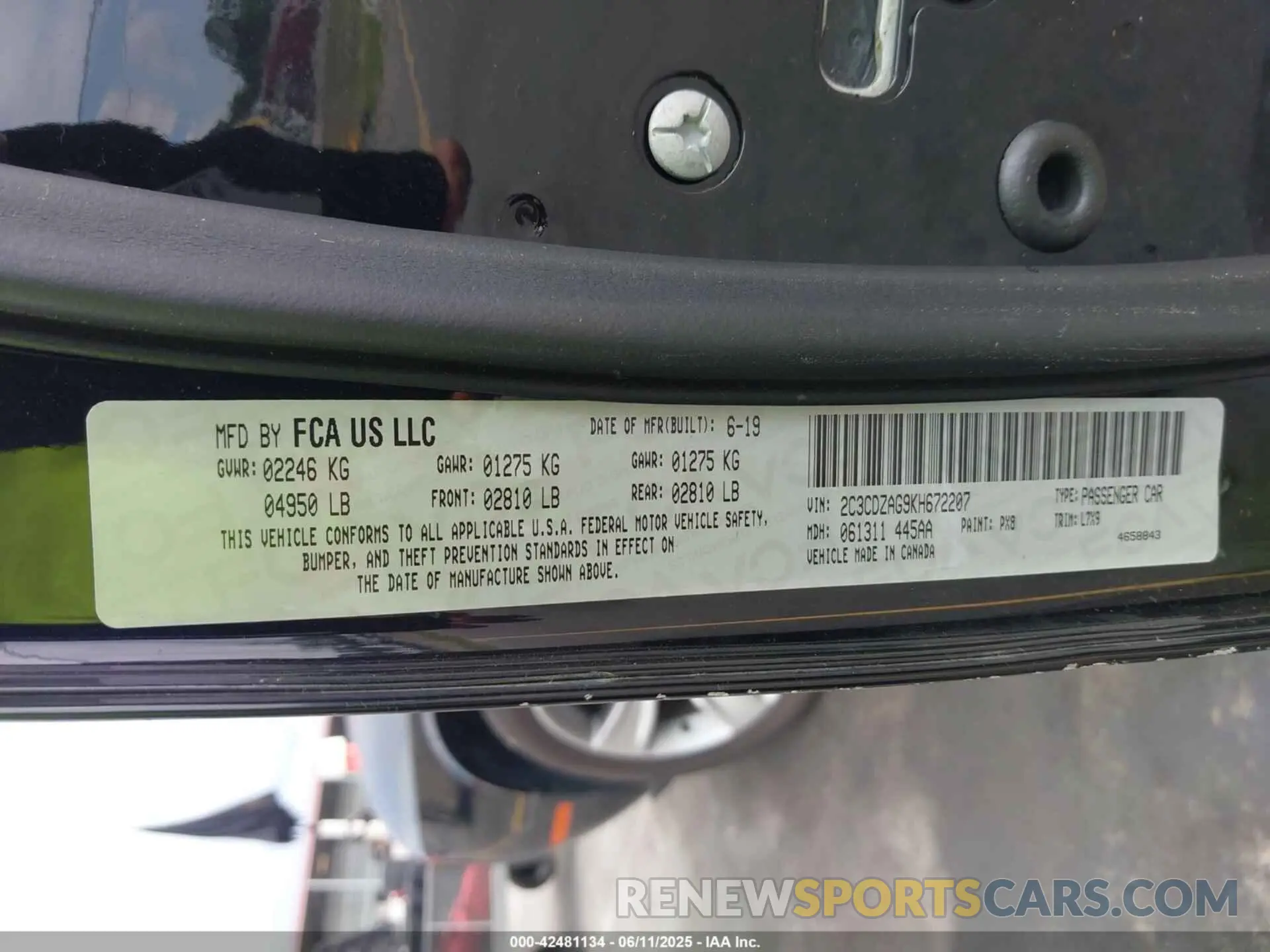 9 Photograph of a damaged car 2C3CDZAG9KH672207 DODGE CHALLENGER 2019