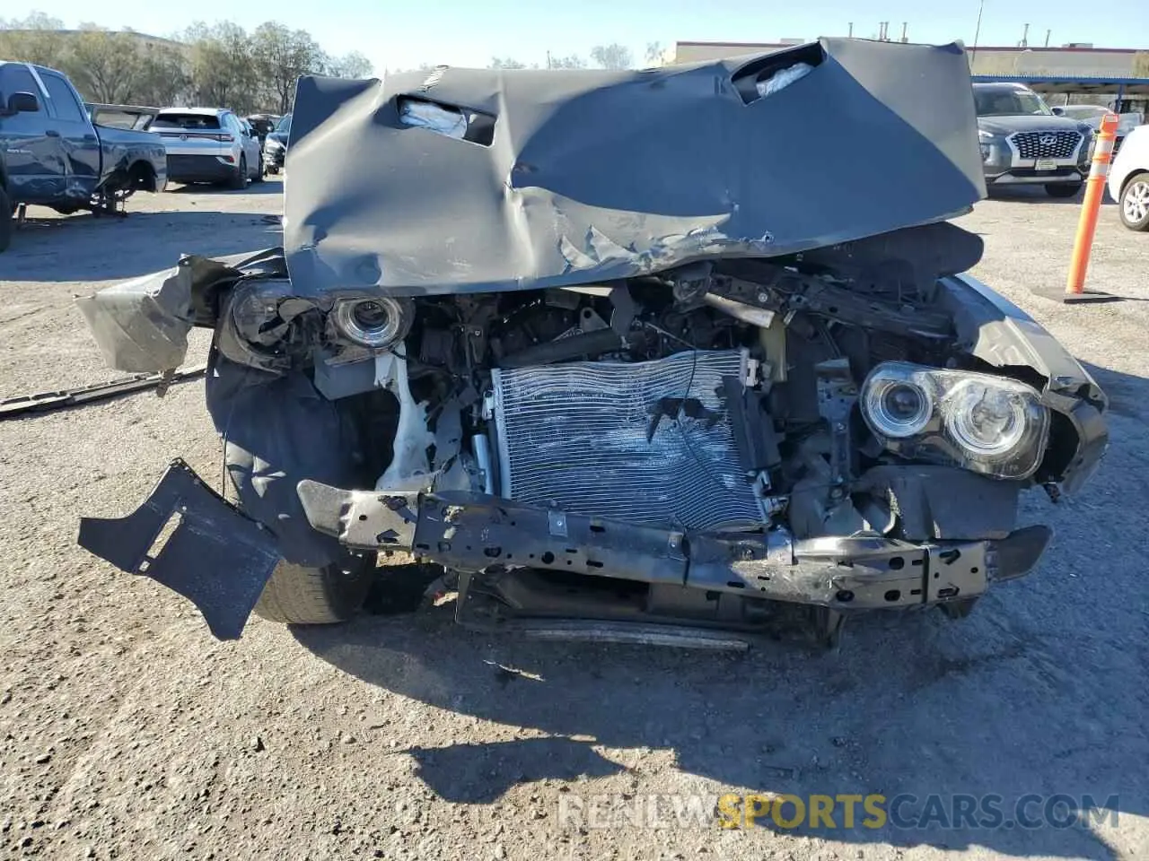 5 Photograph of a damaged car 2C3CDZAG9KH674054 DODGE CHALLENGER 2019