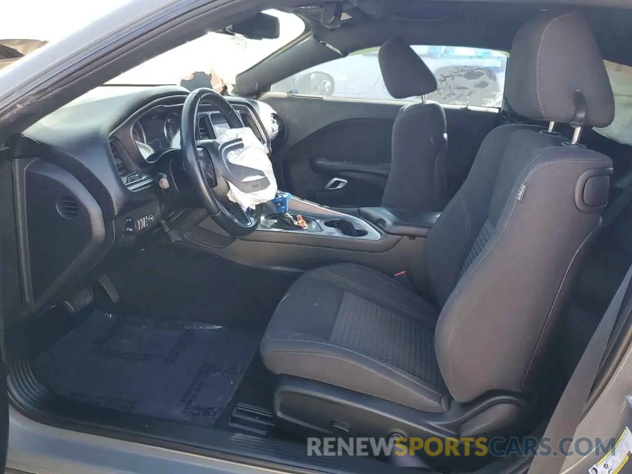 7 Photograph of a damaged car 2C3CDZAG9KH674054 DODGE CHALLENGER 2019