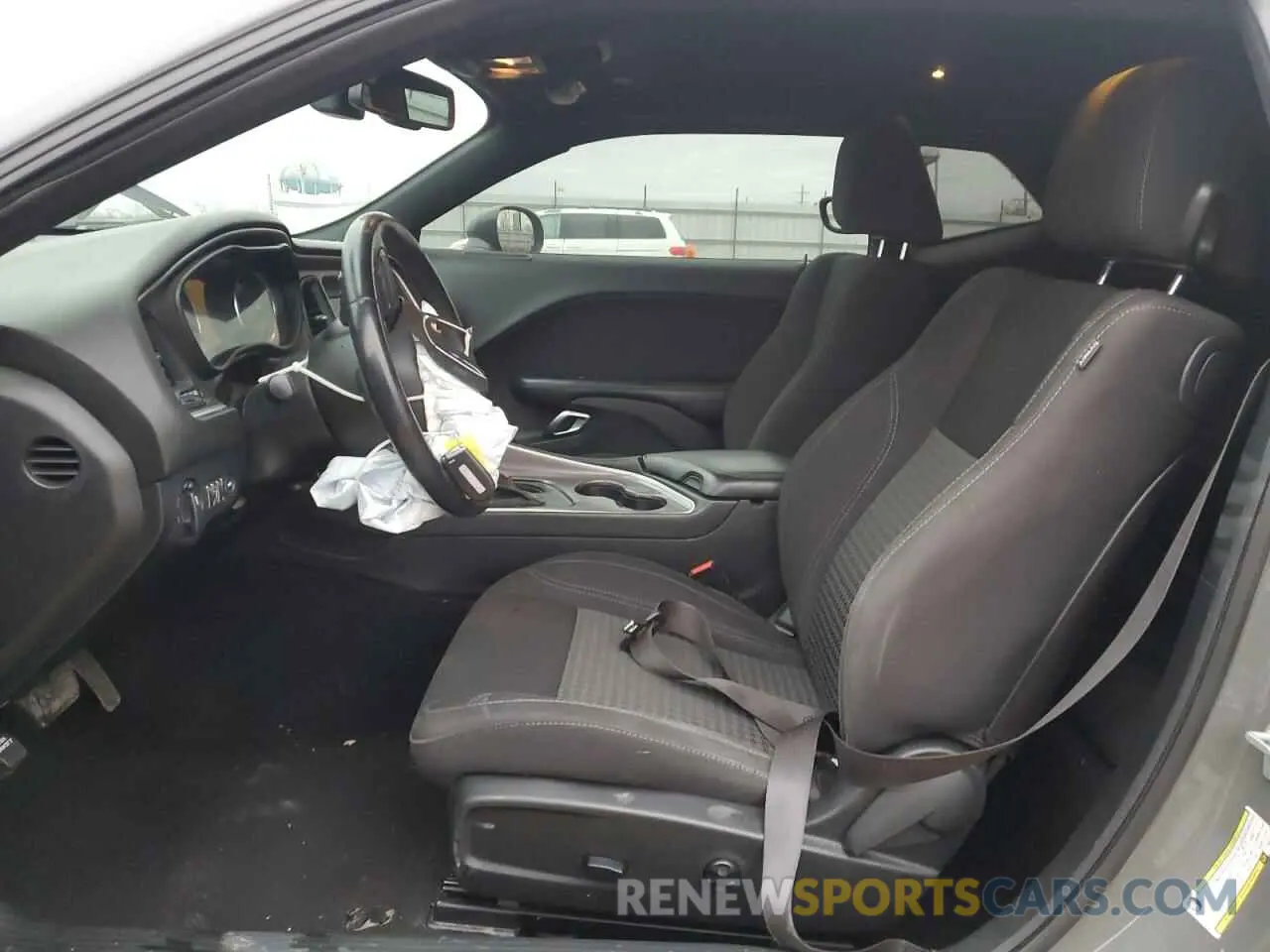 7 Photograph of a damaged car 2C3CDZAG9KH711989 DODGE CHALLENGER 2019