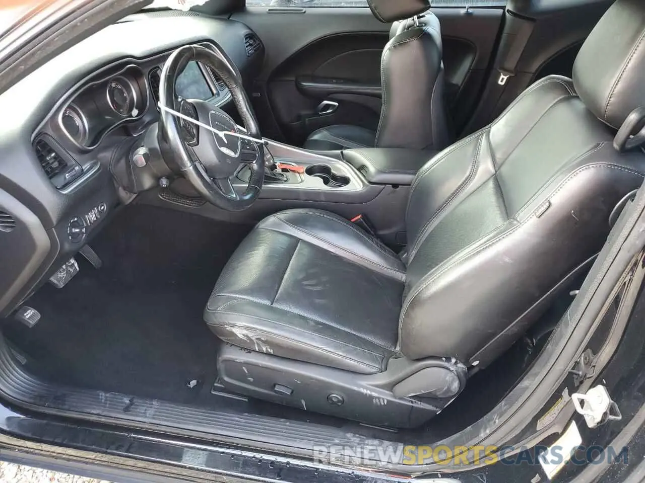 7 Photograph of a damaged car 2C3CDZAG9KH751845 DODGE CHALLENGER 2019