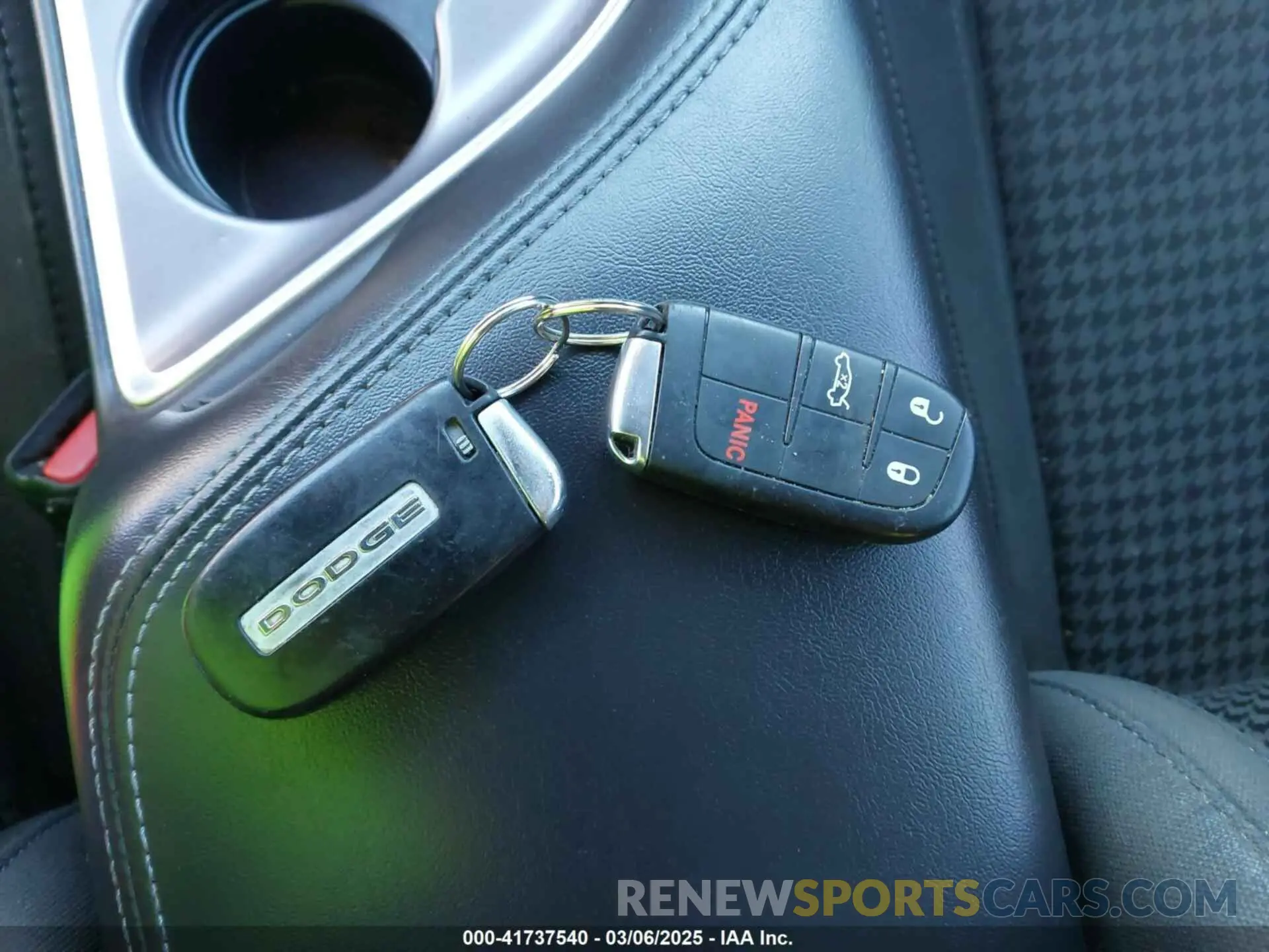 11 Photograph of a damaged car 2C3CDZAGXKH503541 DODGE CHALLENGER 2019