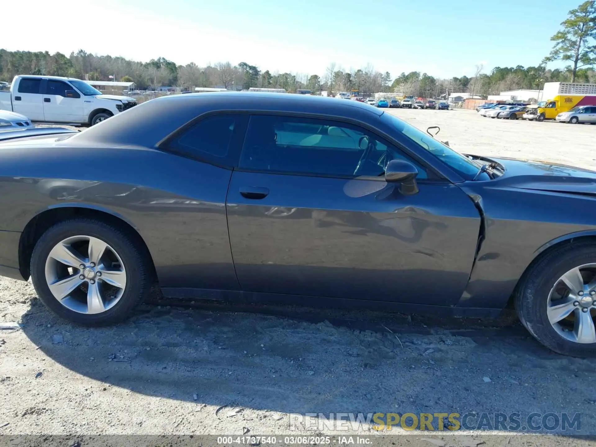 13 Photograph of a damaged car 2C3CDZAGXKH503541 DODGE CHALLENGER 2019