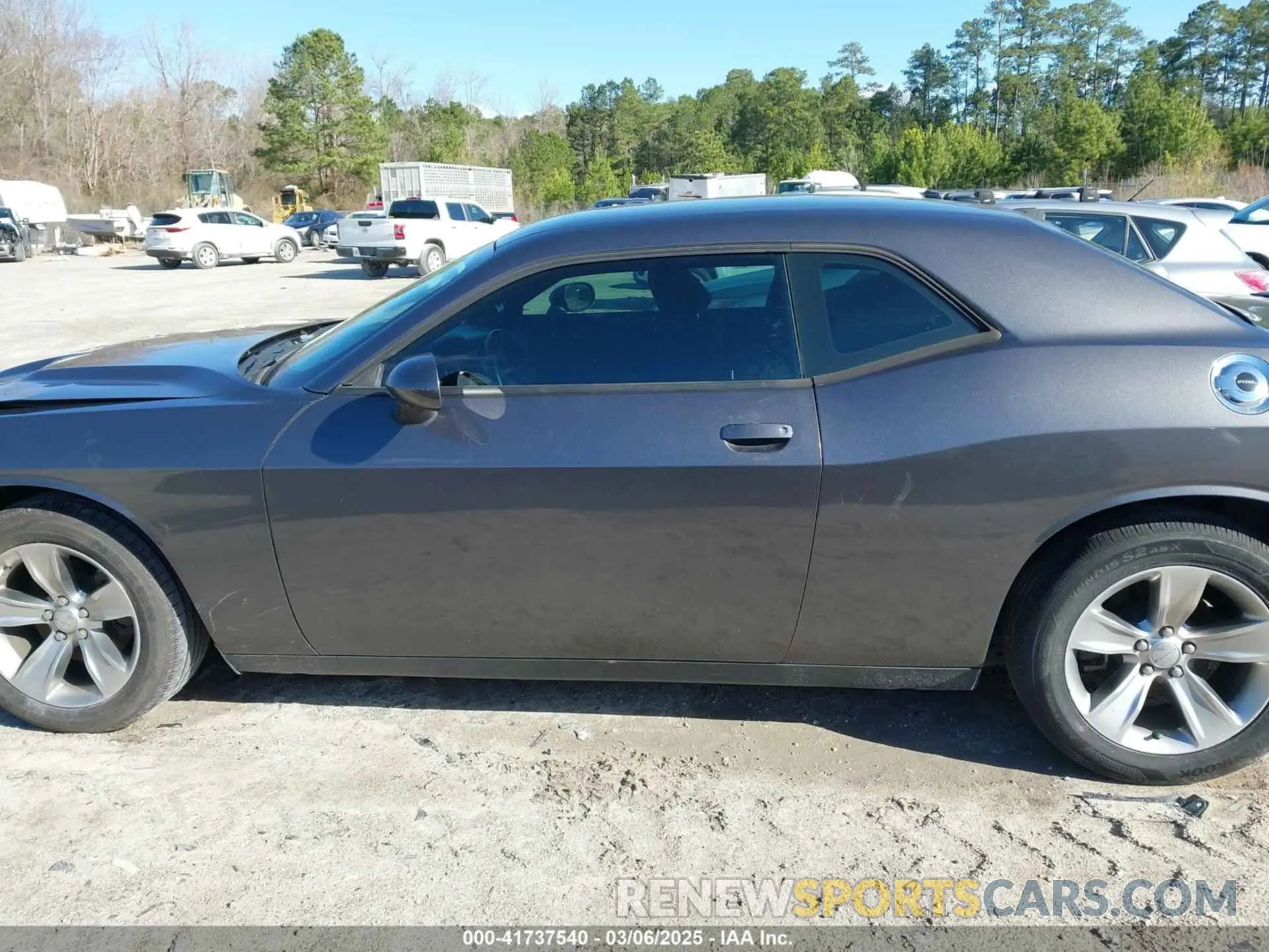 14 Photograph of a damaged car 2C3CDZAGXKH503541 DODGE CHALLENGER 2019