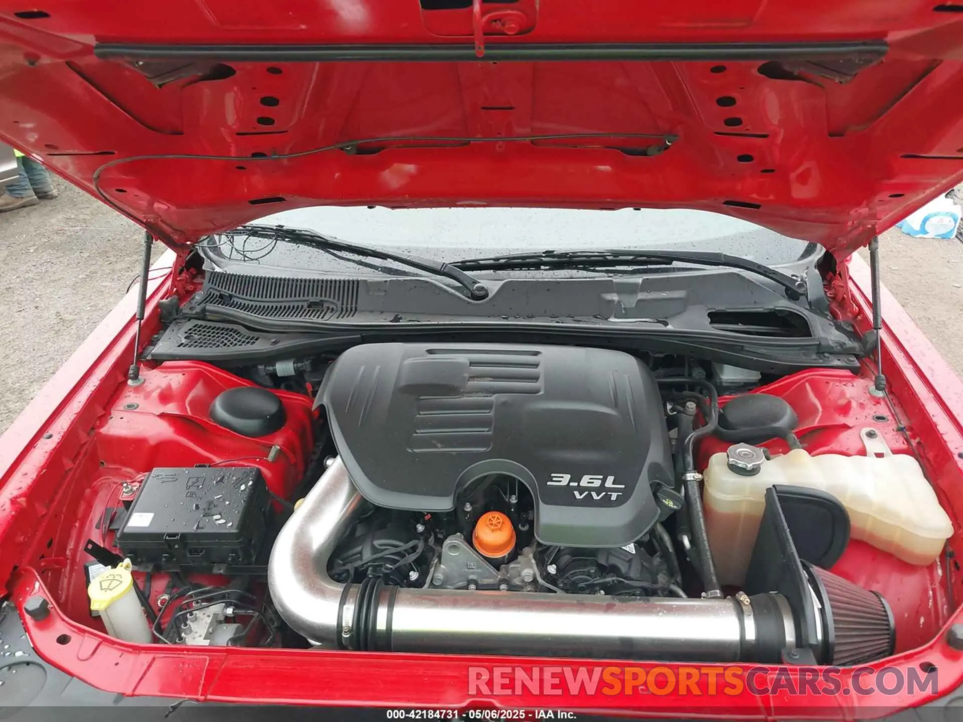 10 Photograph of a damaged car 2C3CDZAGXKH503877 DODGE CHALLENGER 2019
