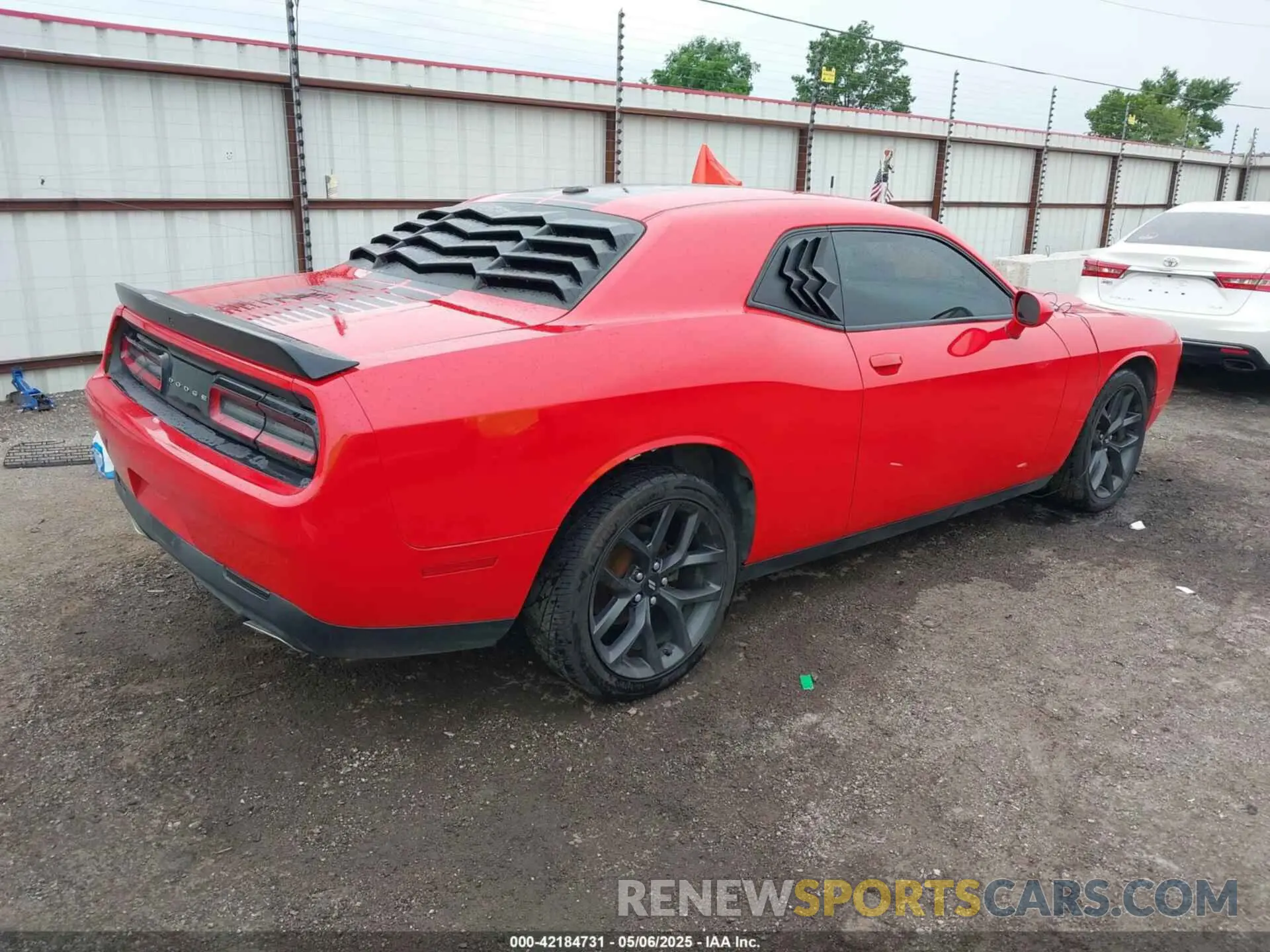 4 Photograph of a damaged car 2C3CDZAGXKH503877 DODGE CHALLENGER 2019