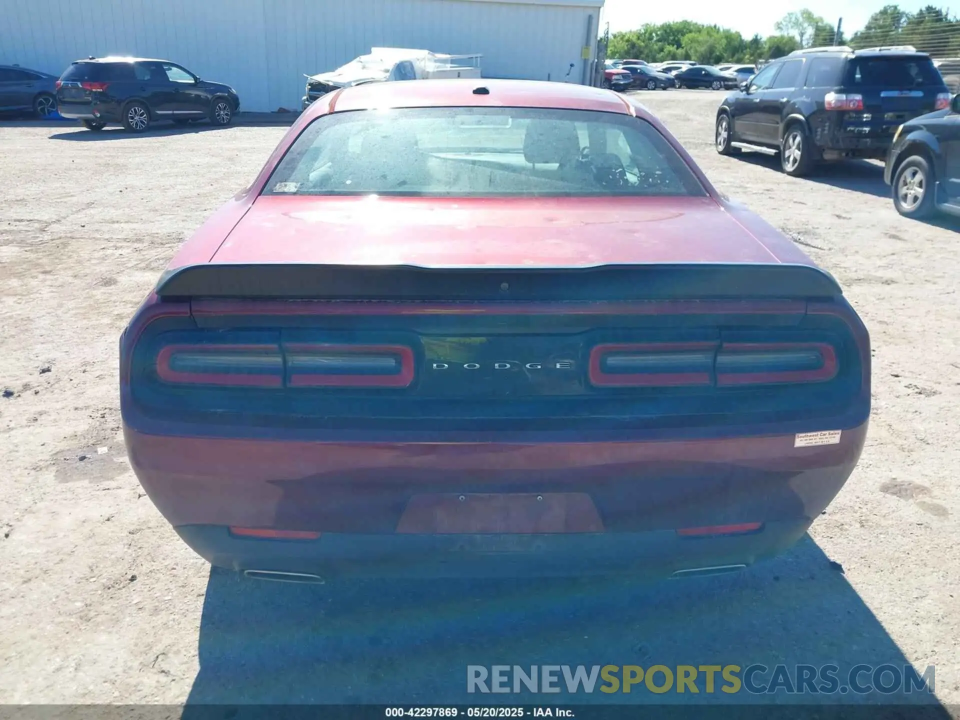 16 Photograph of a damaged car 2C3CDZAGXKH504141 DODGE CHALLENGER 2019