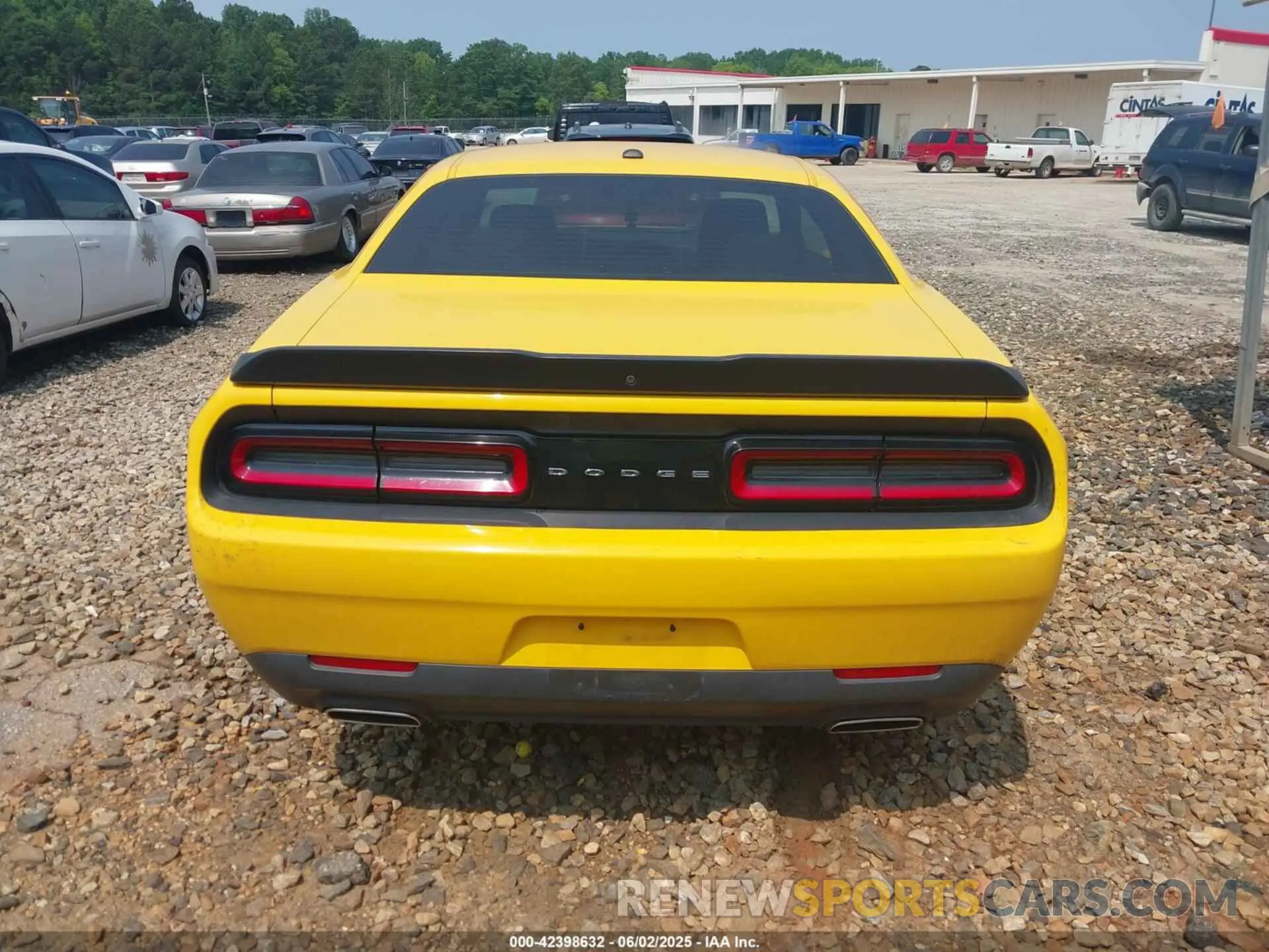 15 Photograph of a damaged car 2C3CDZAGXKH508867 DODGE CHALLENGER 2019