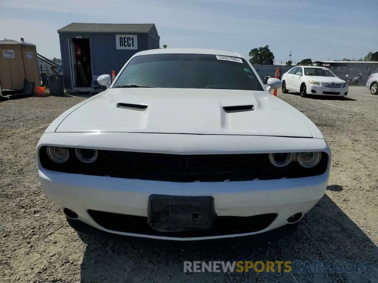 5 Photograph of a damaged car 2C3CDZAGXKH659675 DODGE CHALLENGER 2019
