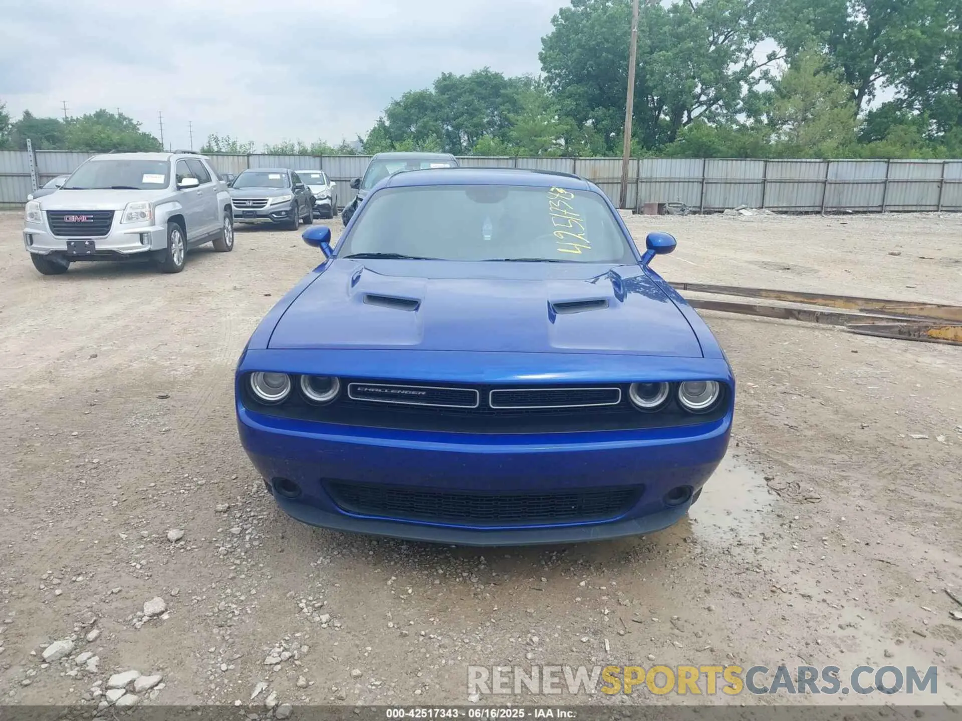 12 Photograph of a damaged car 2C3CDZAGXKH663337 DODGE CHALLENGER 2019