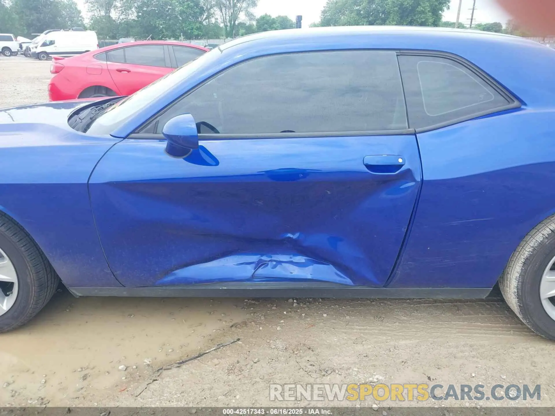 14 Photograph of a damaged car 2C3CDZAGXKH663337 DODGE CHALLENGER 2019