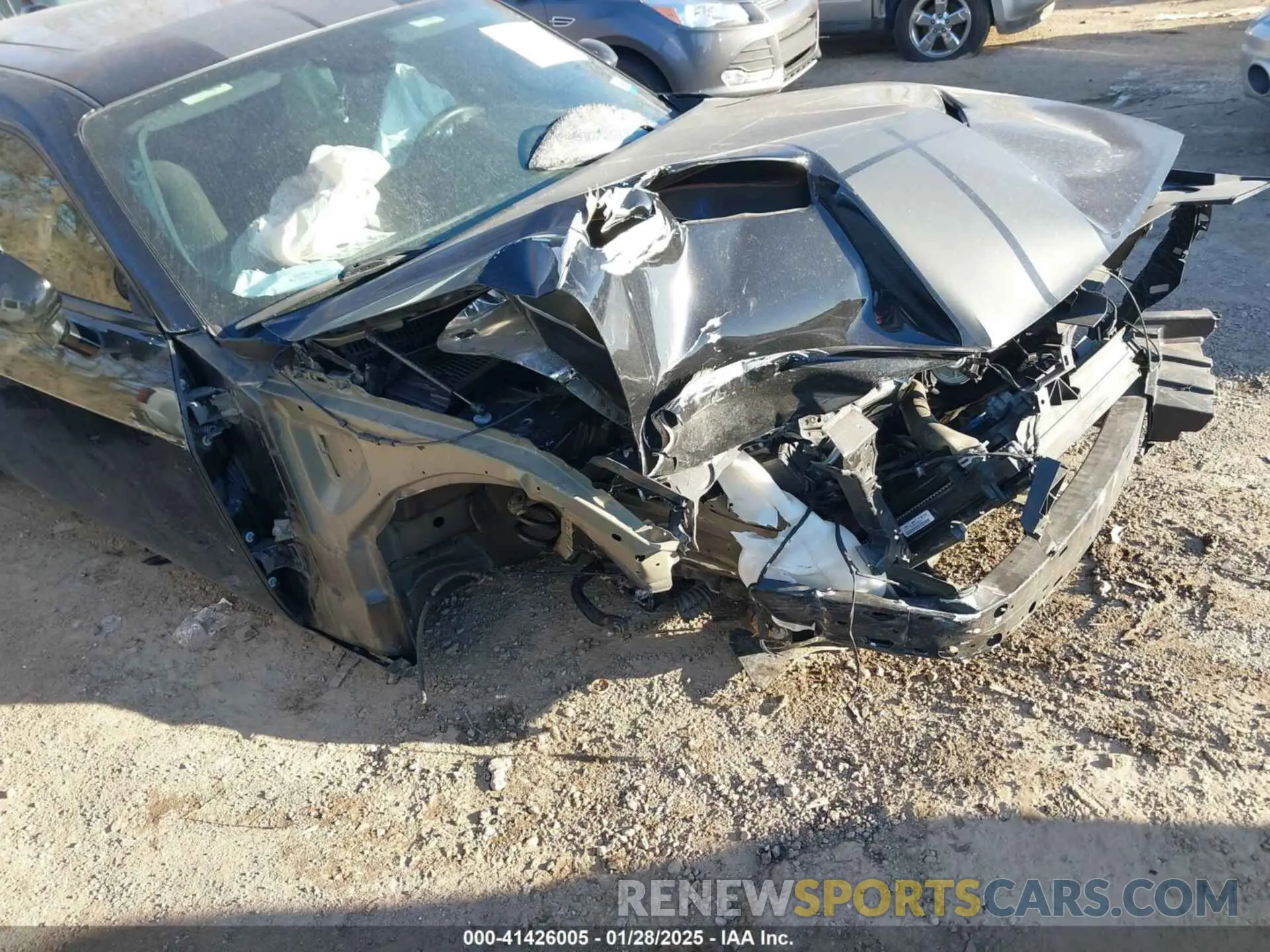 6 Photograph of a damaged car 2C3CDZAGXKH663368 DODGE CHALLENGER 2019