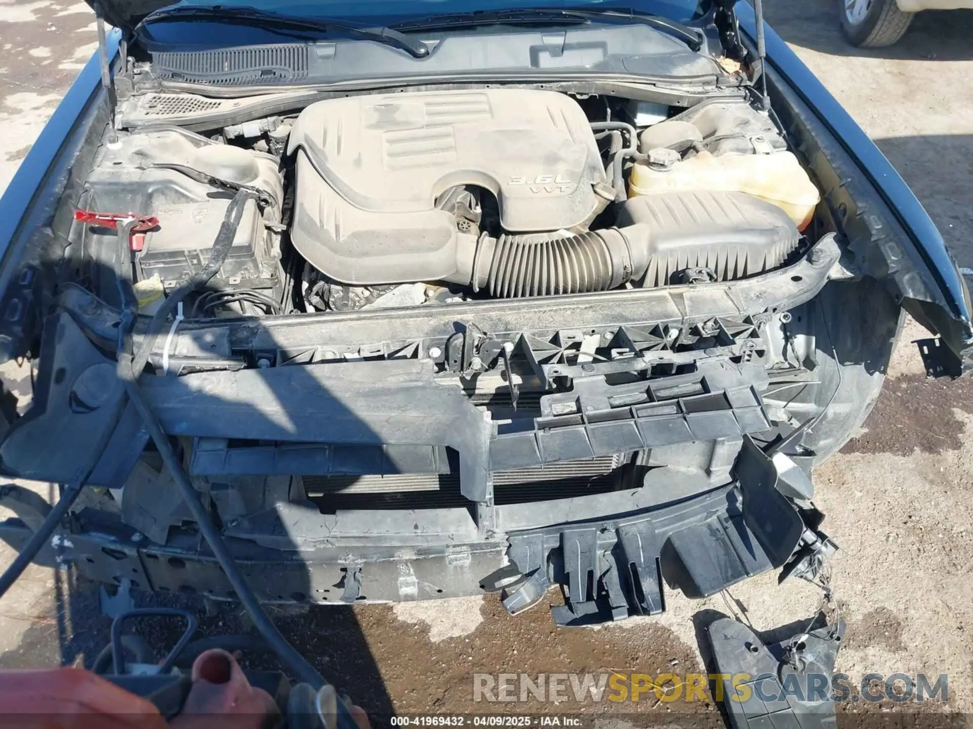 10 Photograph of a damaged car 2C3CDZAGXKH672071 DODGE CHALLENGER 2019
