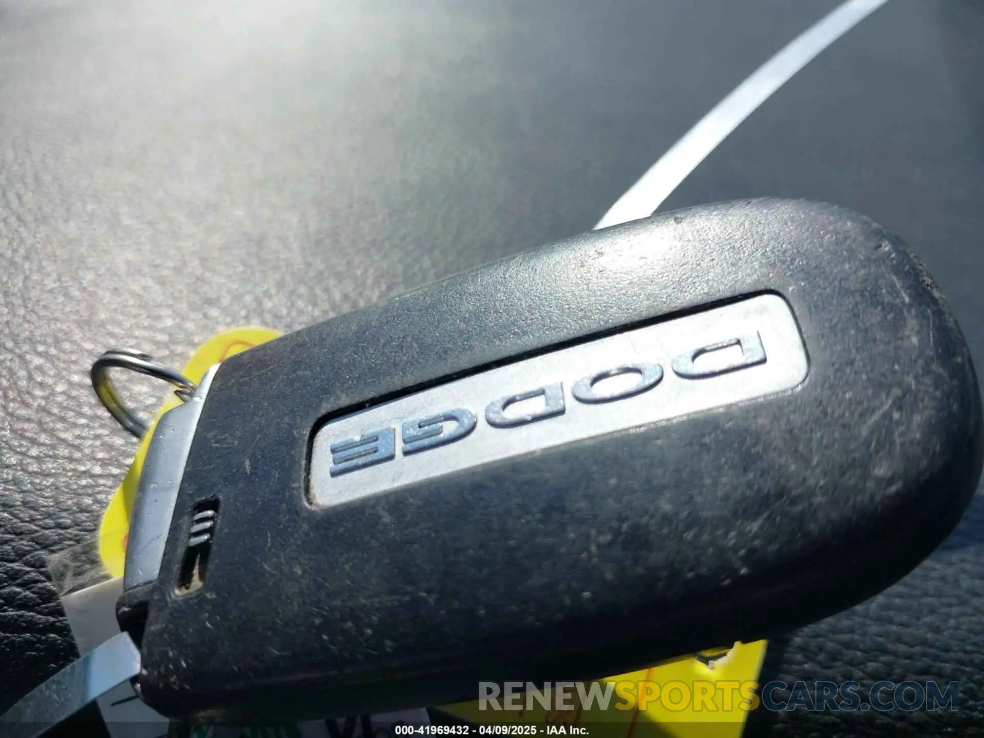 11 Photograph of a damaged car 2C3CDZAGXKH672071 DODGE CHALLENGER 2019
