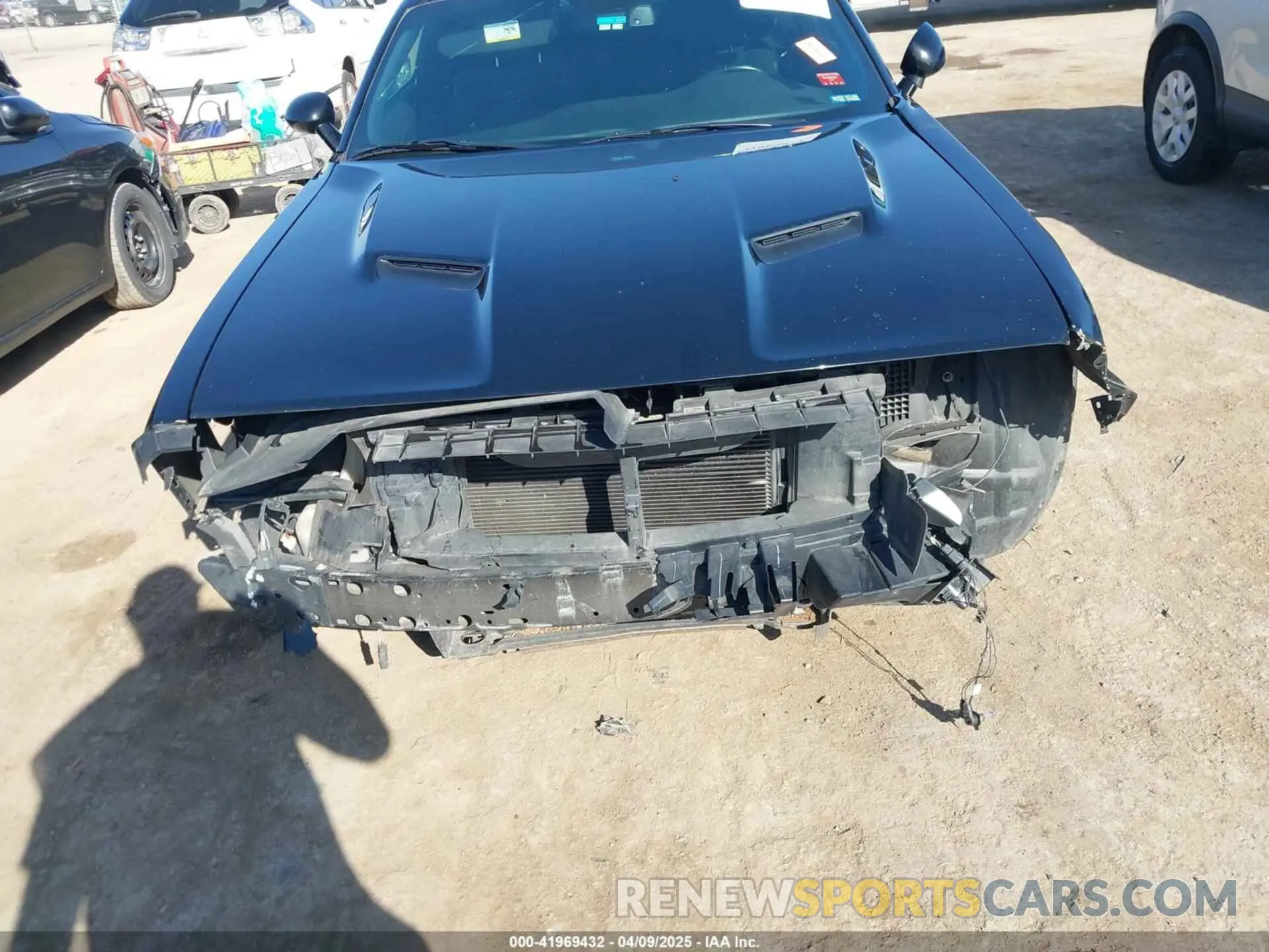 6 Photograph of a damaged car 2C3CDZAGXKH672071 DODGE CHALLENGER 2019