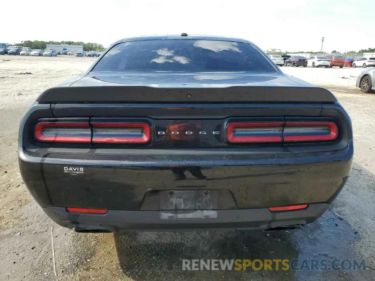 6 Photograph of a damaged car 2C3CDZBT1KH512009 DODGE CHALLENGER 2019