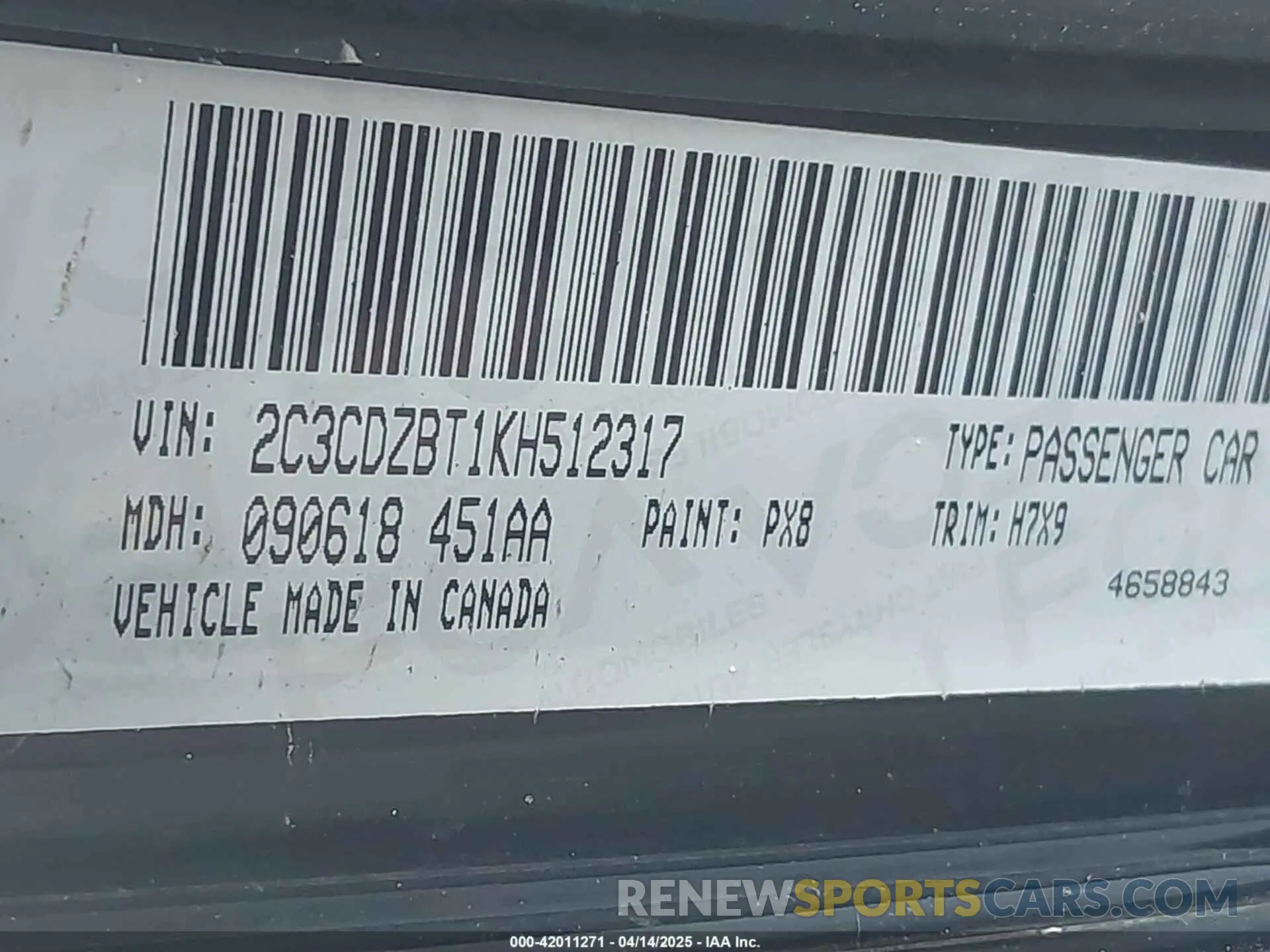 9 Photograph of a damaged car 2C3CDZBT1KH512317 DODGE CHALLENGER 2019